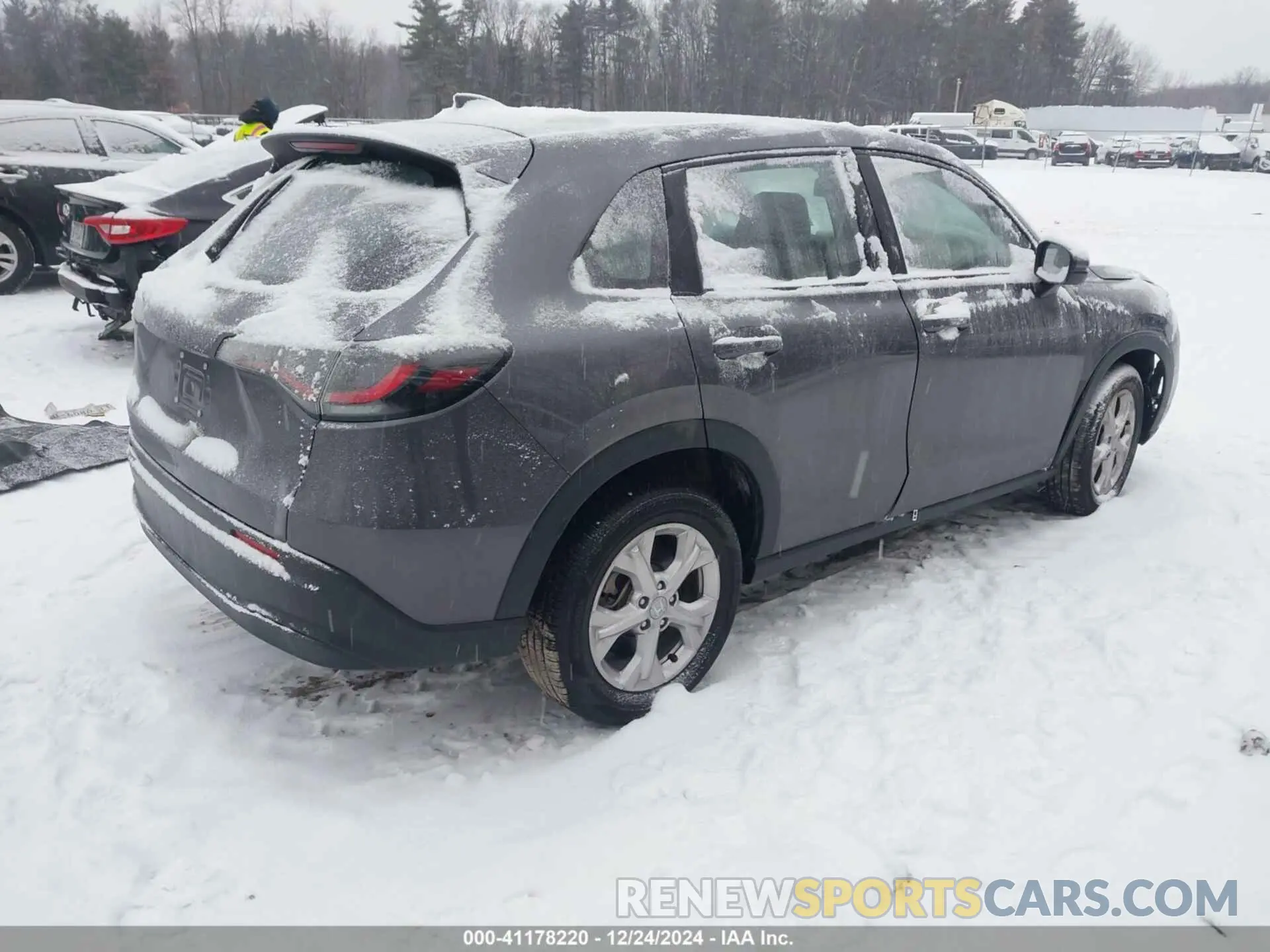 4 fotografías del automóvil dañado 3CZRZ2H36RM700522 HONDA HR-V 2024