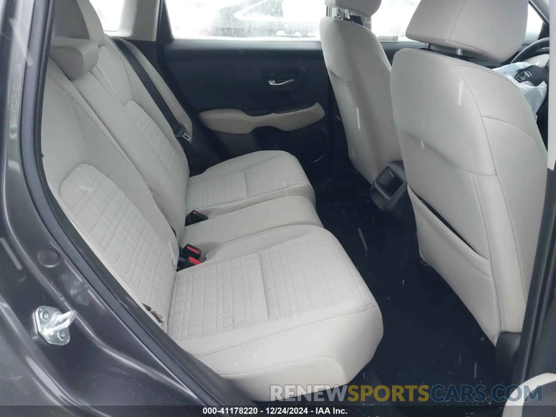 8 fotografías del automóvil dañado 3CZRZ2H36RM700522 HONDA HR-V 2024