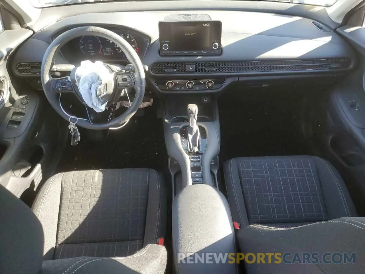 8 fotografías del automóvil dañado 3CZRZ2H37RM713439 HONDA HR-V 2024