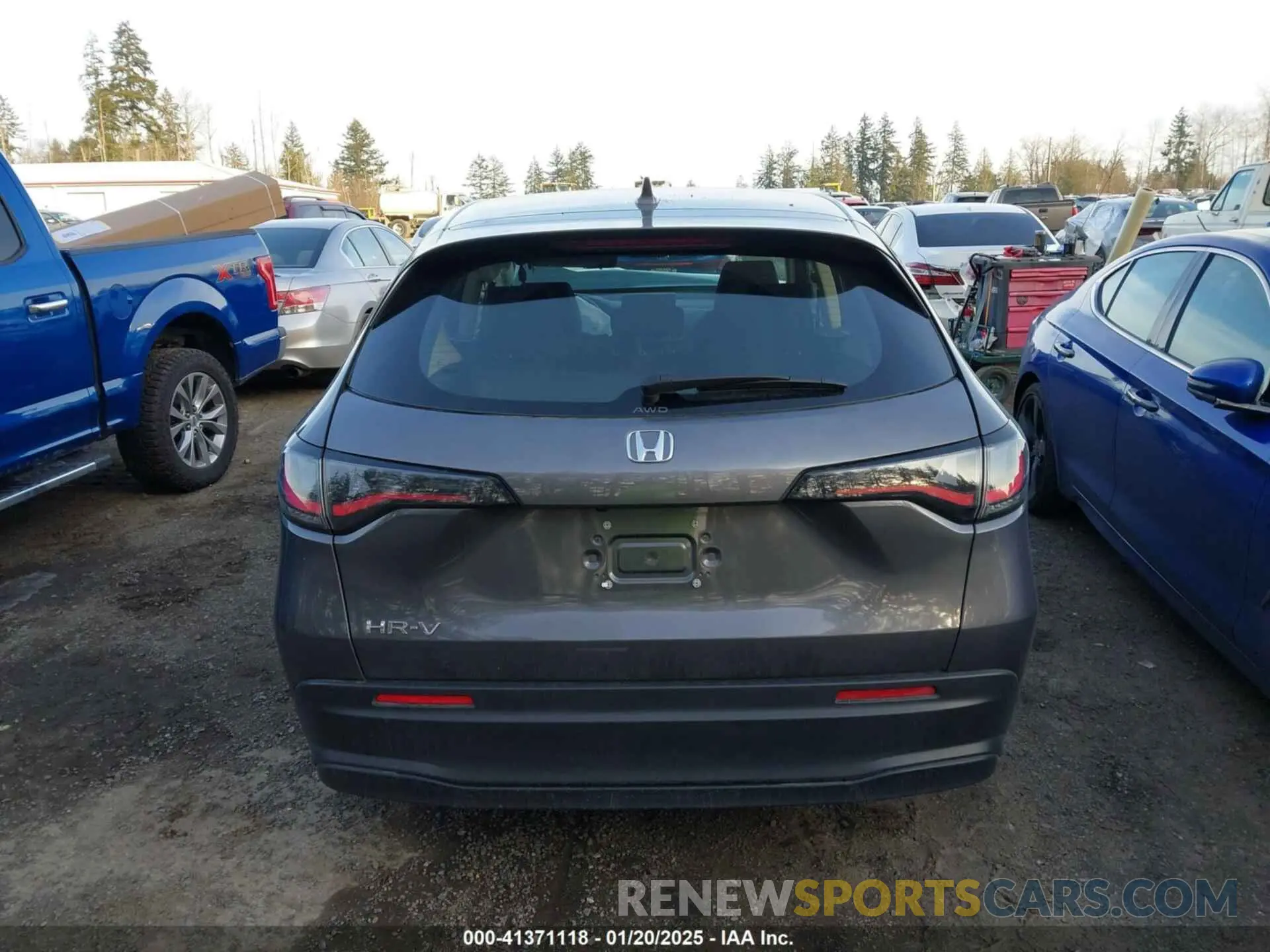 16 fotografías del automóvil dañado 3CZRZ2H38RM777313 HONDA HR-V 2024