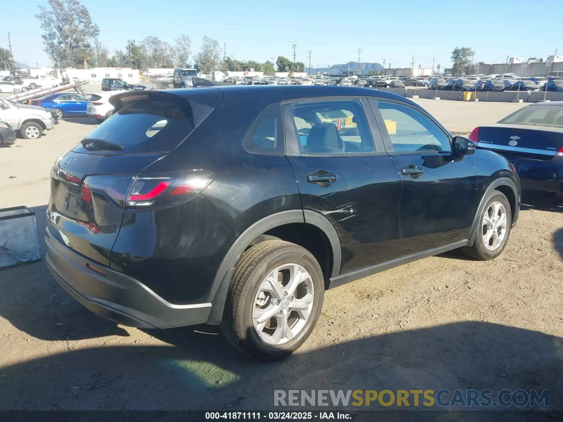 4 fotografías del automóvil dañado 3CZRZ2H39RM735314 HONDA HR-V 2024