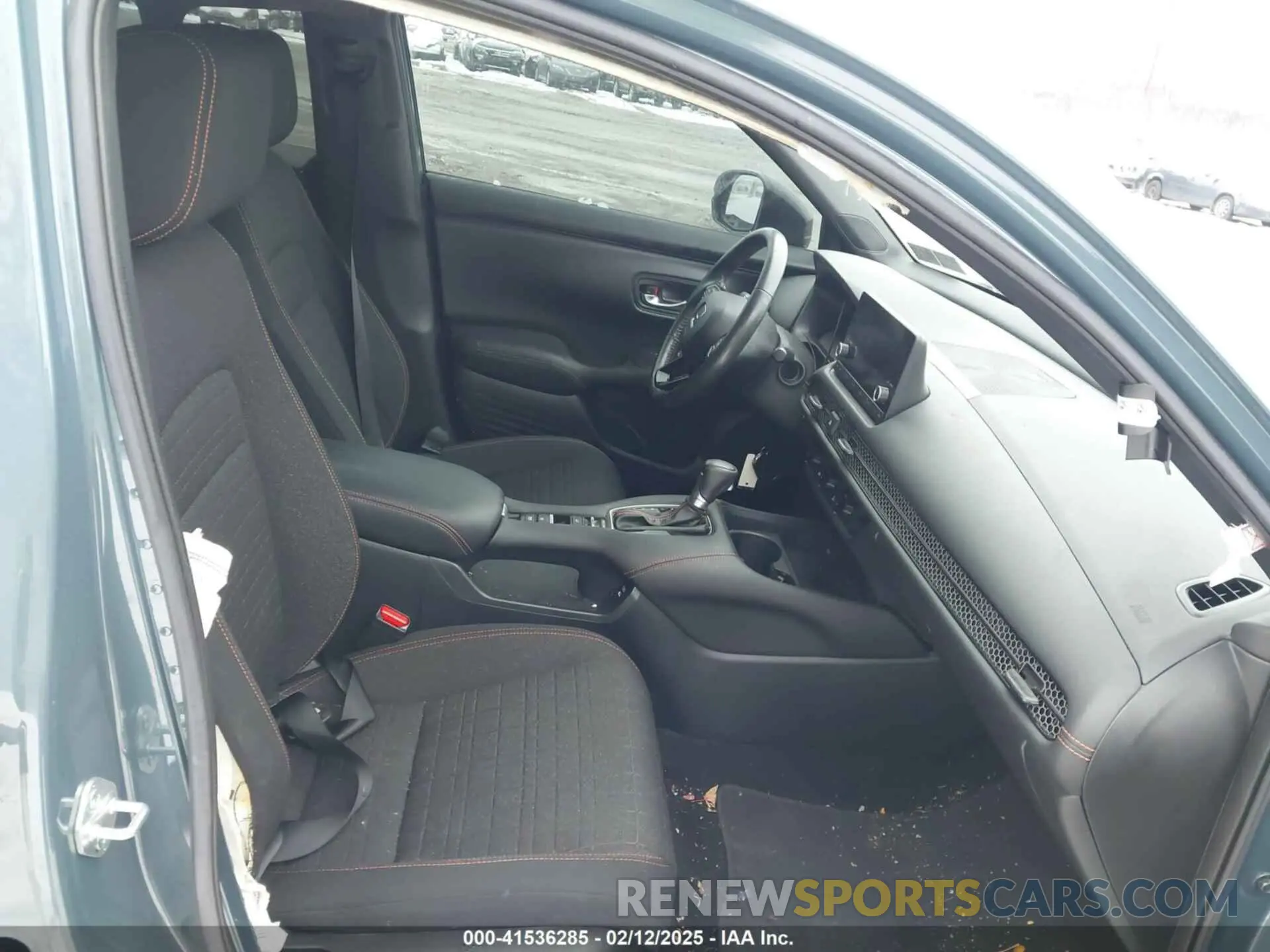 5 fotografías del automóvil dañado 3CZRZ2H50RM701070 HONDA HR-V 2024