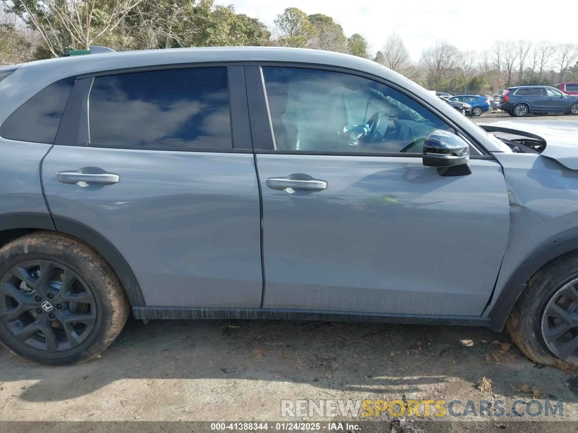 13 fotografías del automóvil dañado 3CZRZ2H50RM740872 HONDA HR-V 2024