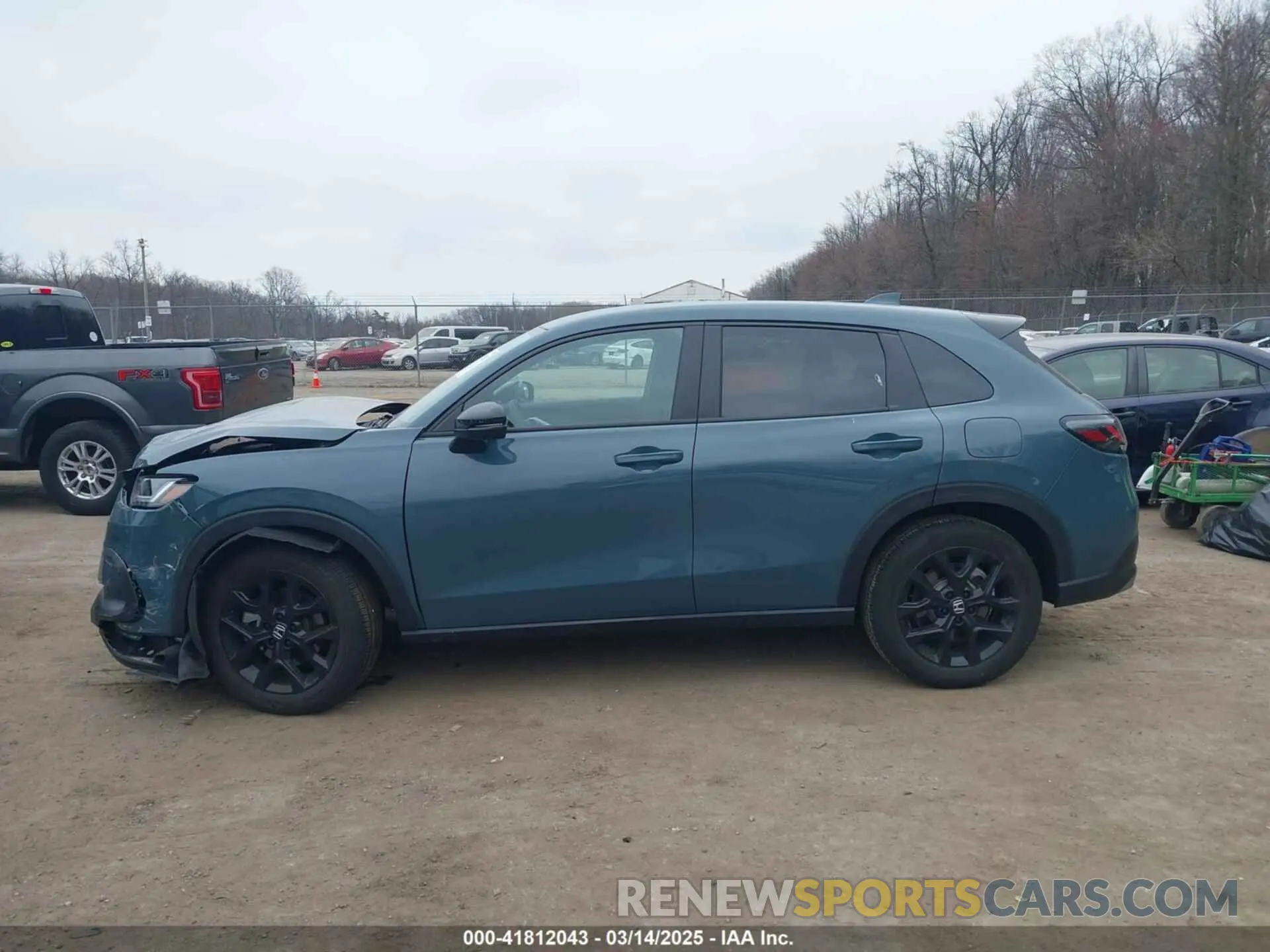 14 fotografías del automóvil dañado 3CZRZ2H50RM760877 HONDA HR-V 2024