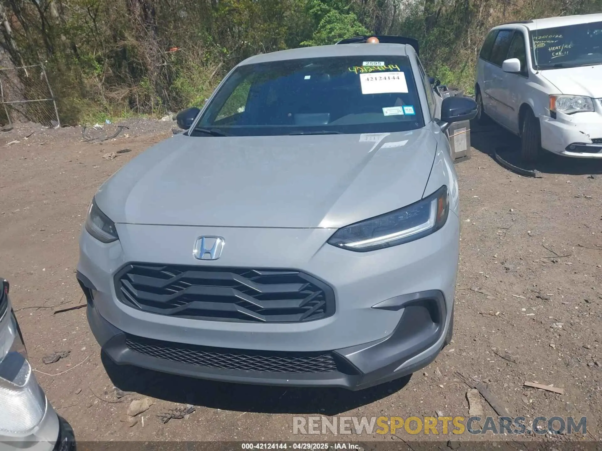 12 fotografías del automóvil dañado 3CZRZ2H50RM765321 HONDA HR-V 2024
