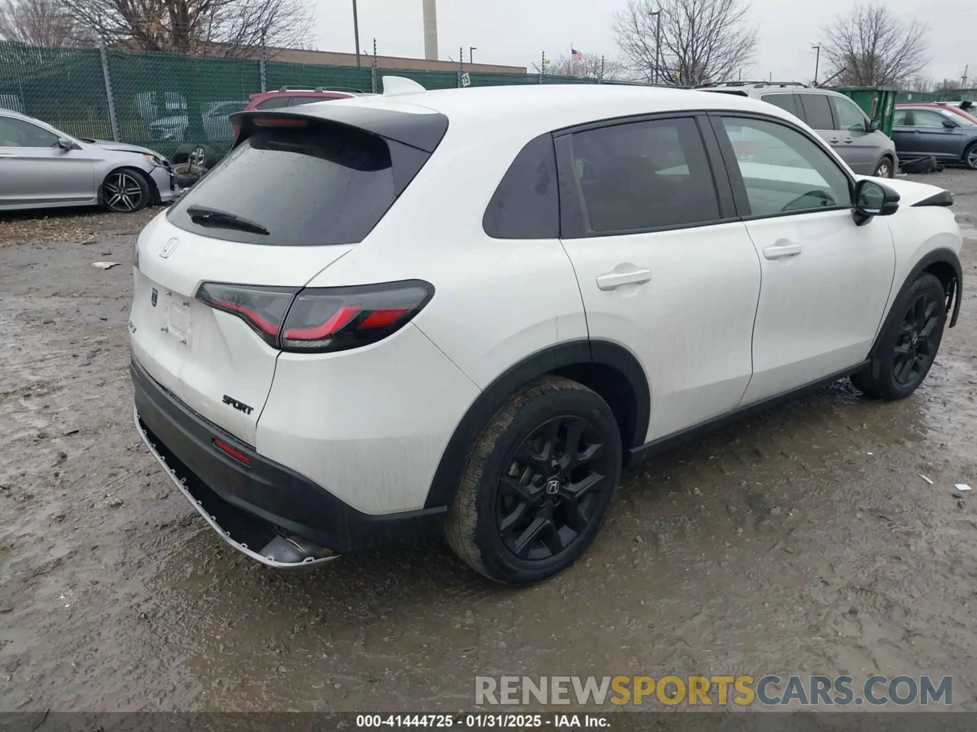 4 fotografías del automóvil dañado 3CZRZ2H52RM736564 HONDA HR-V 2024