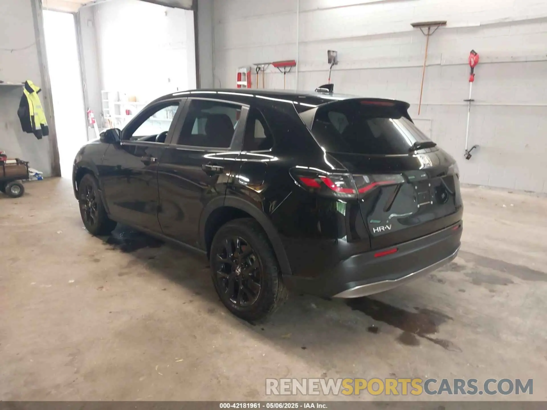 3 fotografías del automóvil dañado 3CZRZ2H54RM774085 HONDA HR-V 2024