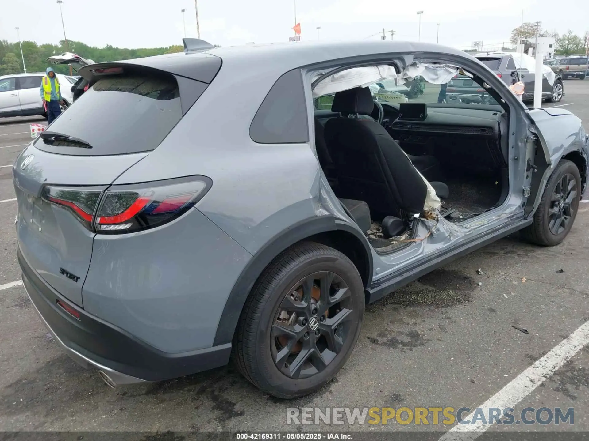 4 fotografías del automóvil dañado 3CZRZ2H57RM735474 HONDA HR-V 2024