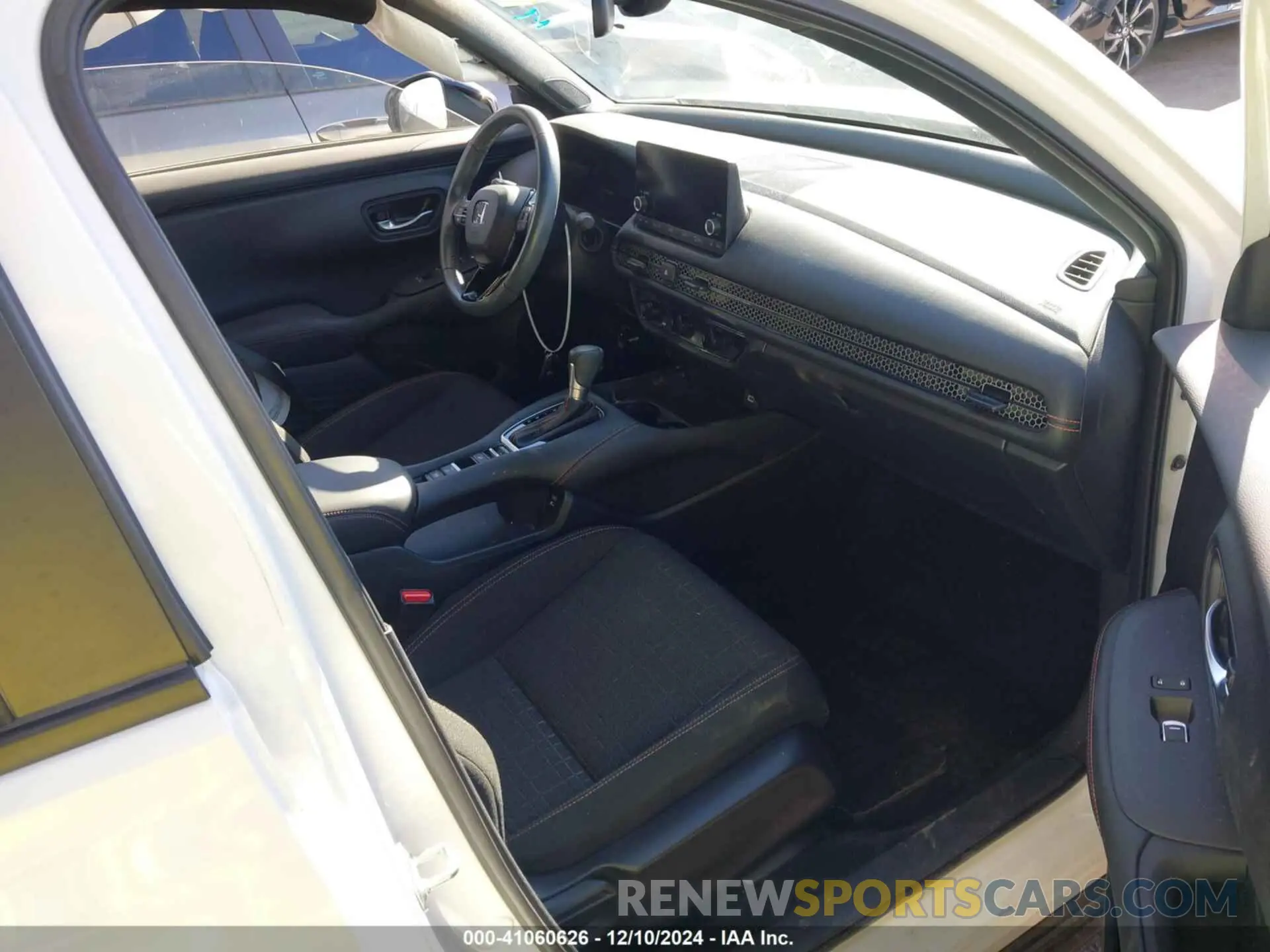5 fotografías del automóvil dañado 3CZRZ2H57RM743851 HONDA HR-V 2024