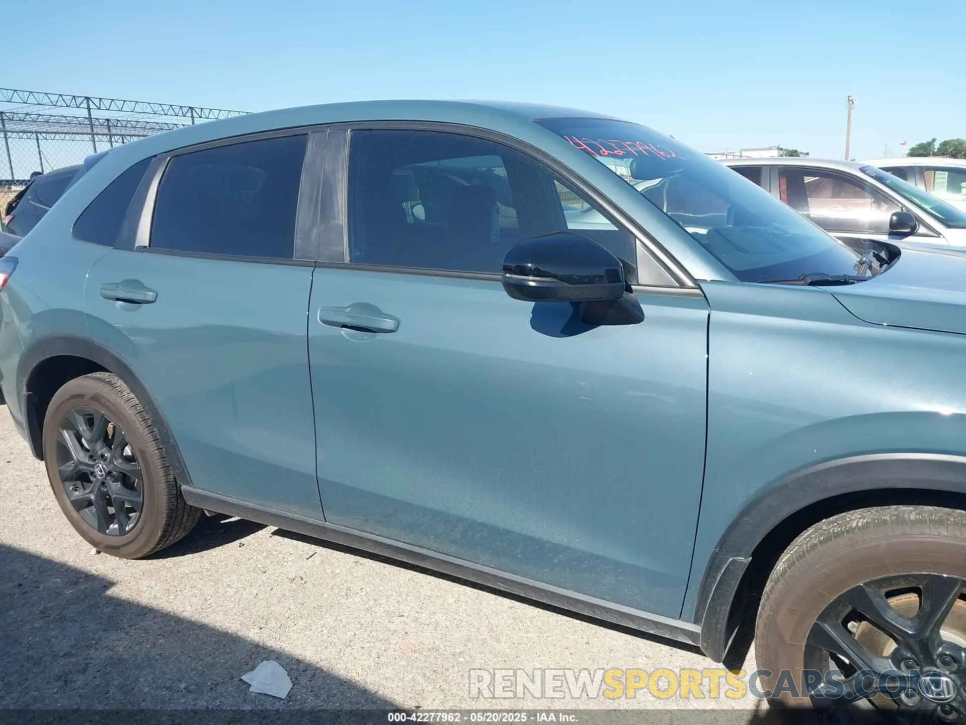 13 fotografías del automóvil dañado 3CZRZ2H57RM747513 HONDA HR-V 2024