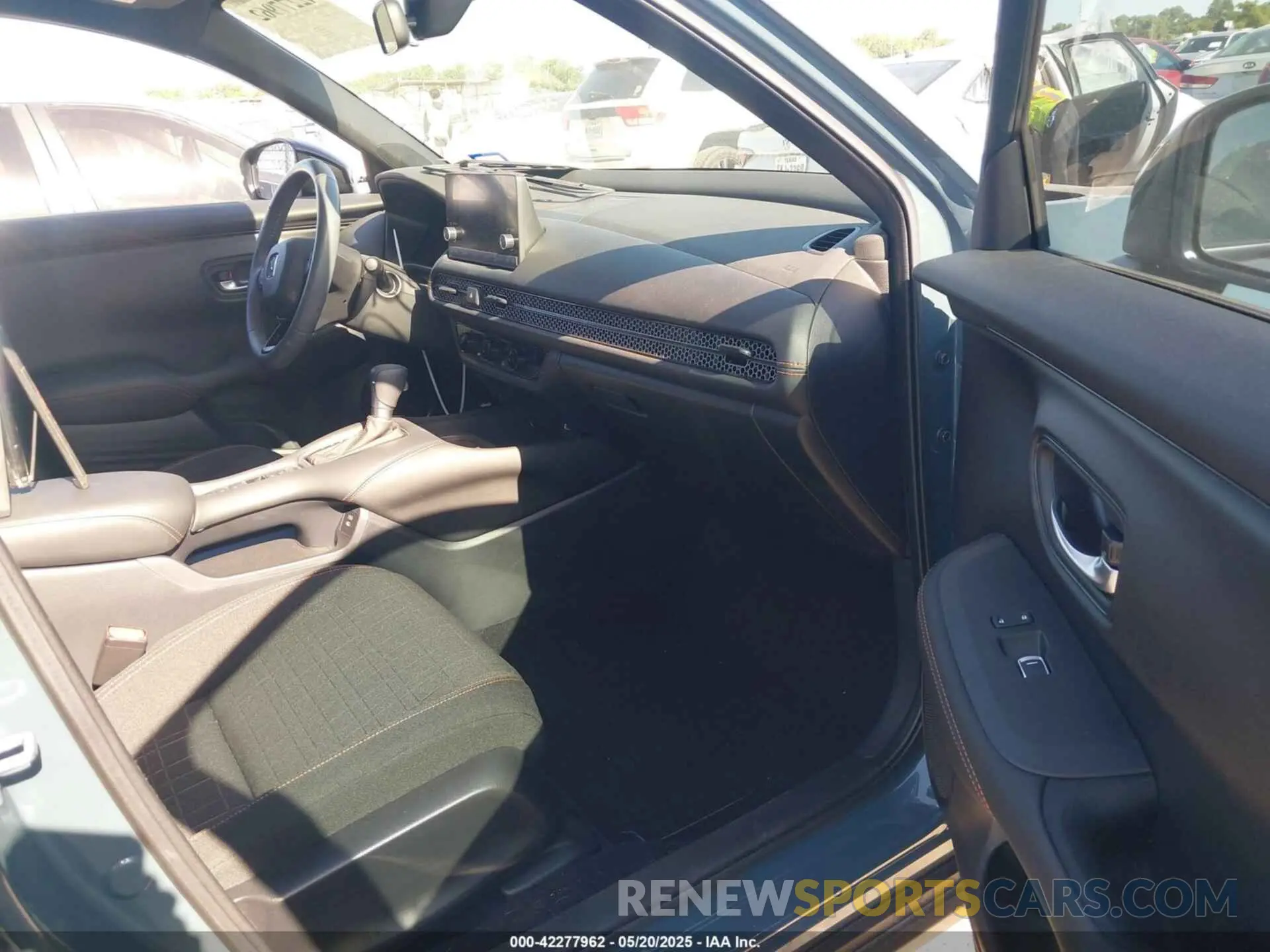 5 fotografías del automóvil dañado 3CZRZ2H57RM747513 HONDA HR-V 2024