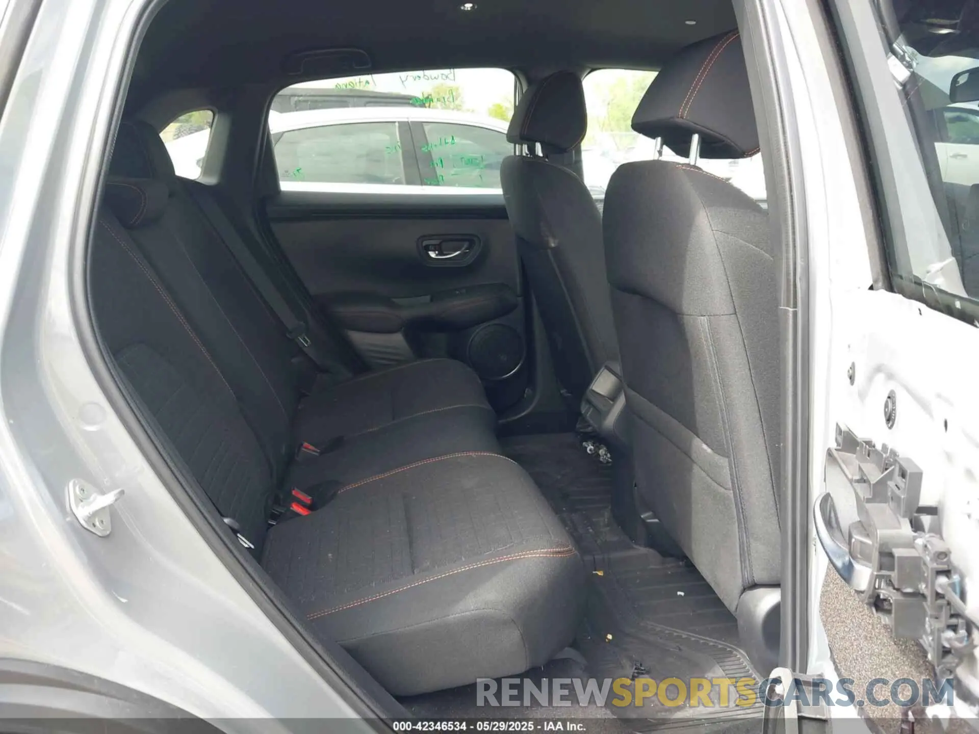 8 fotografías del automóvil dañado 3CZRZ2H57RM756549 HONDA HR-V 2024