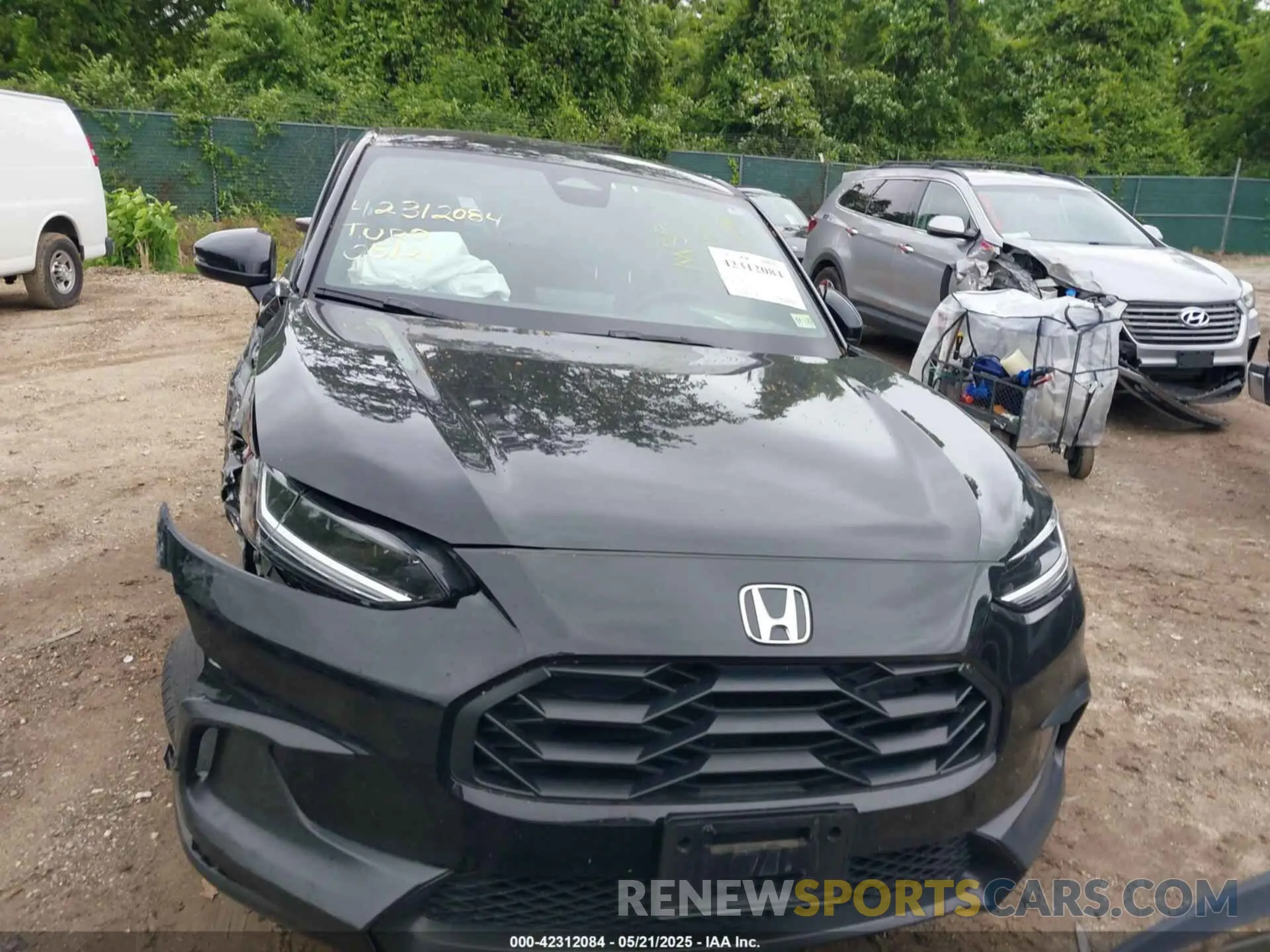 12 fotografías del automóvil dañado 3CZRZ2H59RM712228 HONDA HR-V 2024