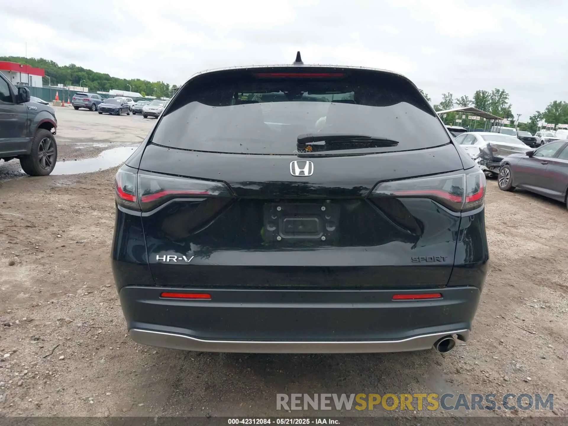 16 fotografías del automóvil dañado 3CZRZ2H59RM712228 HONDA HR-V 2024