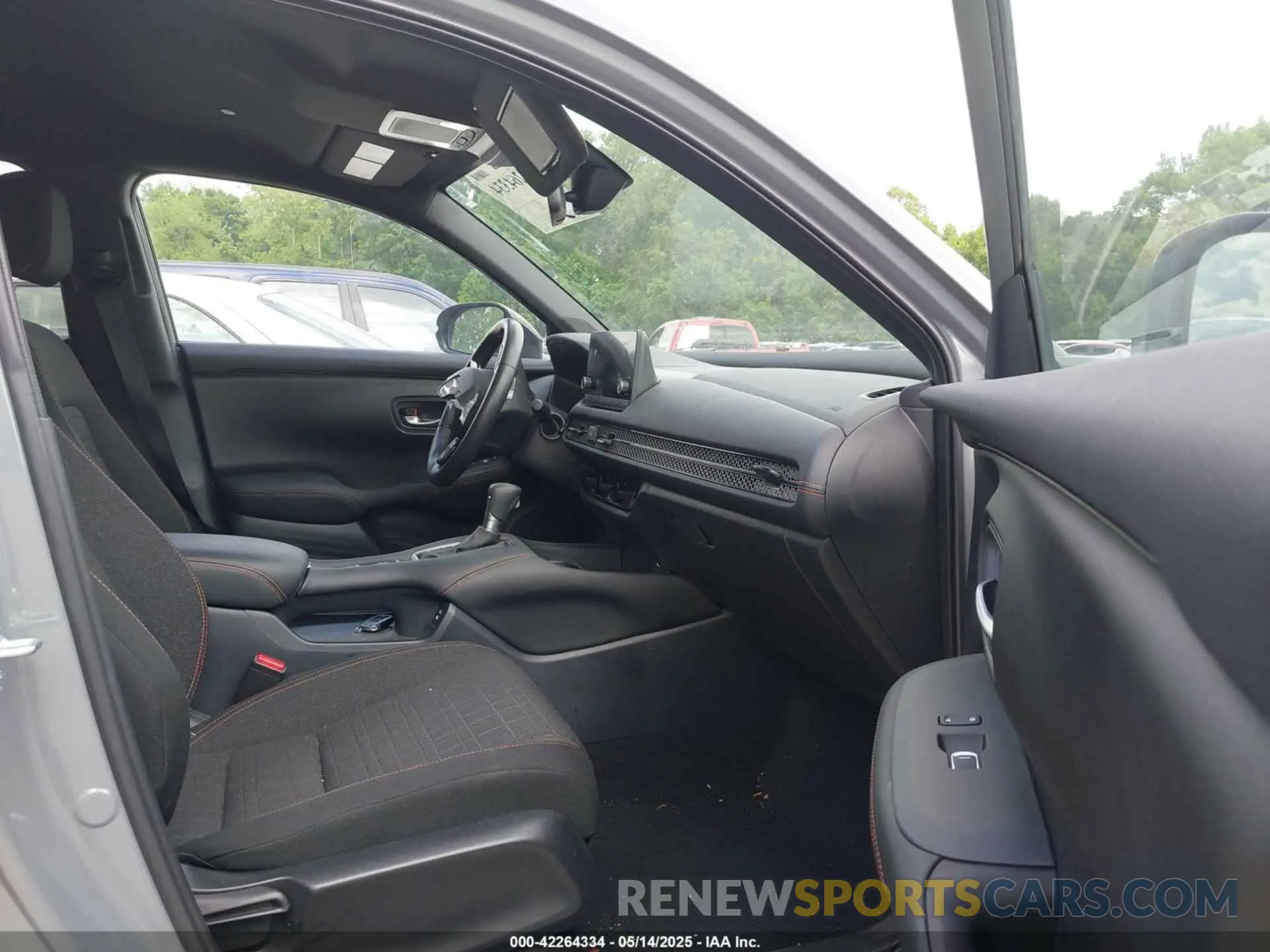 5 fotografías del automóvil dañado 3CZRZ2H59RM764412 HONDA HR-V 2024