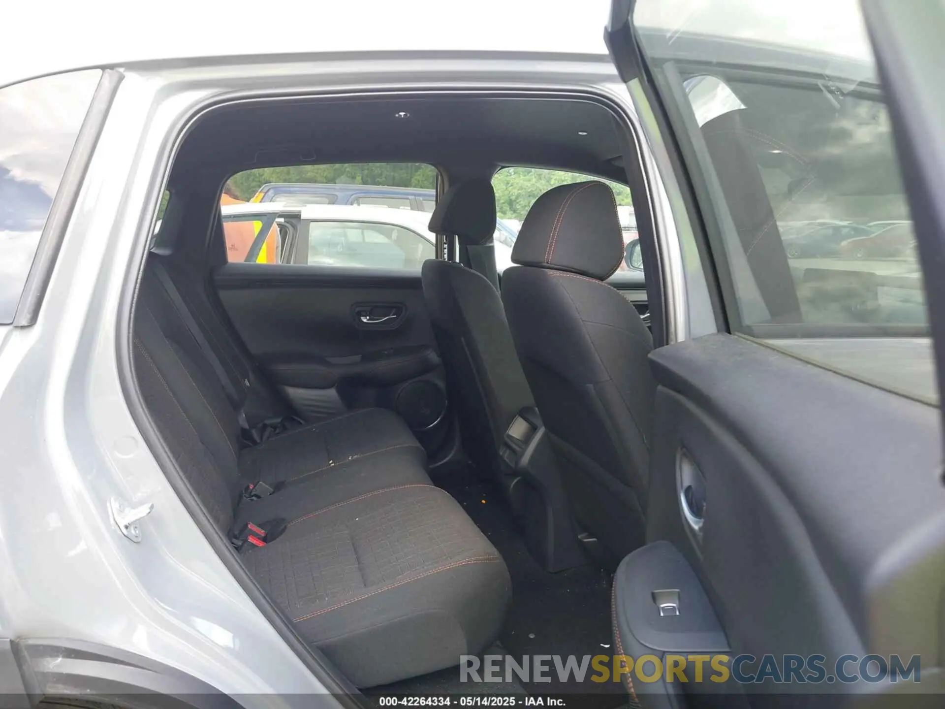 8 fotografías del automóvil dañado 3CZRZ2H59RM764412 HONDA HR-V 2024