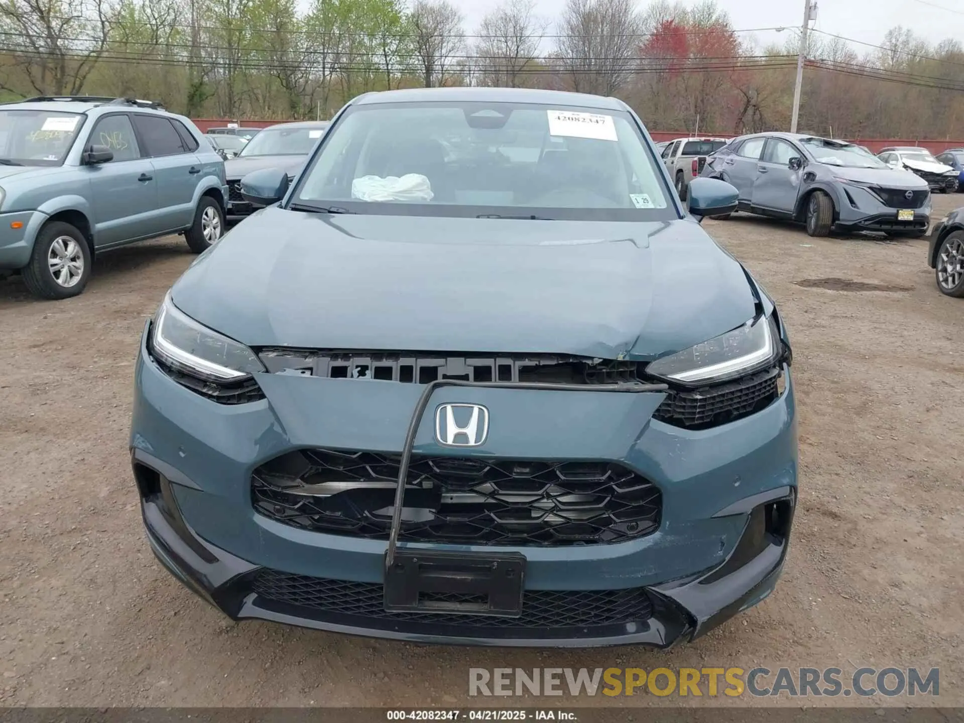 12 fotografías del automóvil dañado 3CZRZ2H72RM754452 HONDA HR-V 2024