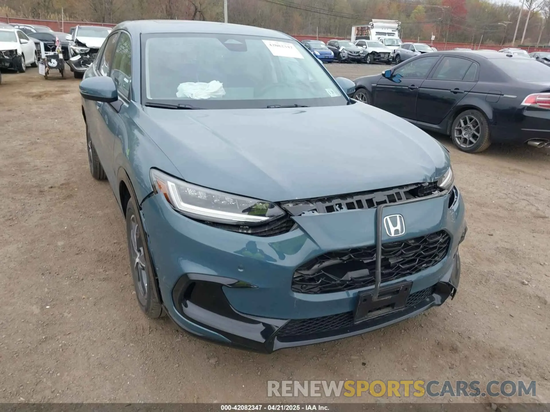 17 fotografías del automóvil dañado 3CZRZ2H72RM754452 HONDA HR-V 2024