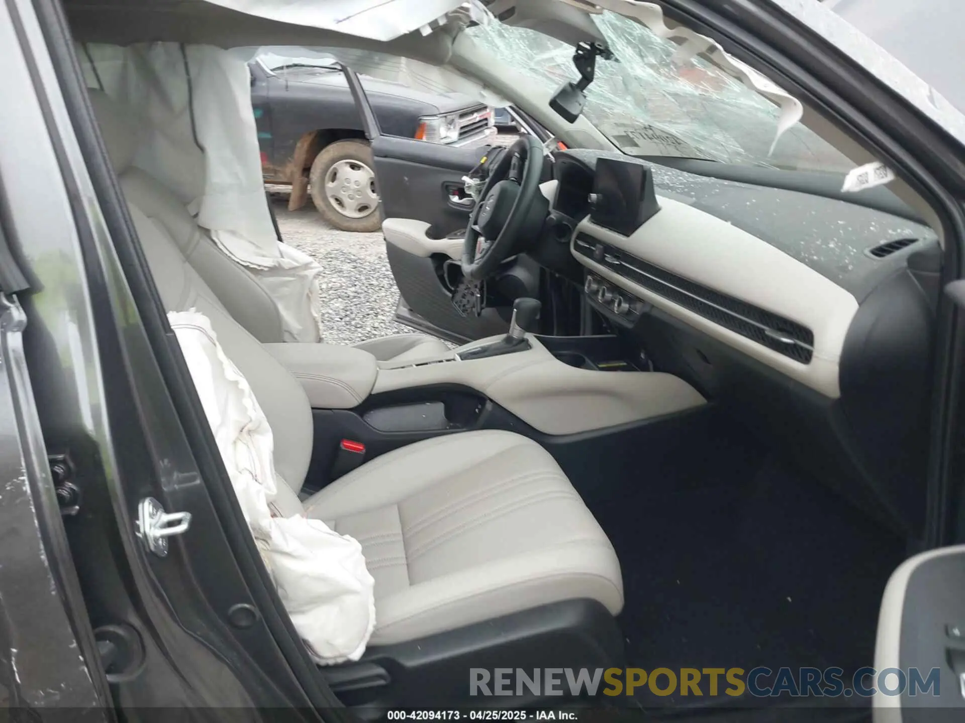 5 fotografías del automóvil dañado 3CZRZ2H78RM759848 HONDA HR-V 2024