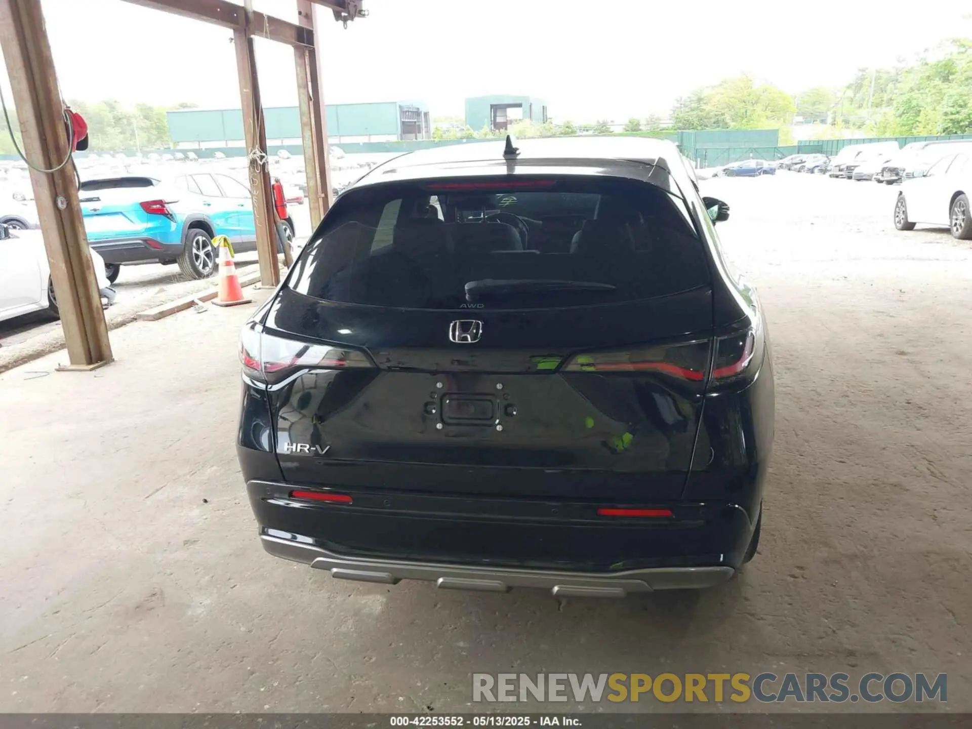 16 fotografías del automóvil dañado 3CZRZ2H79RM778229 HONDA HR-V 2024