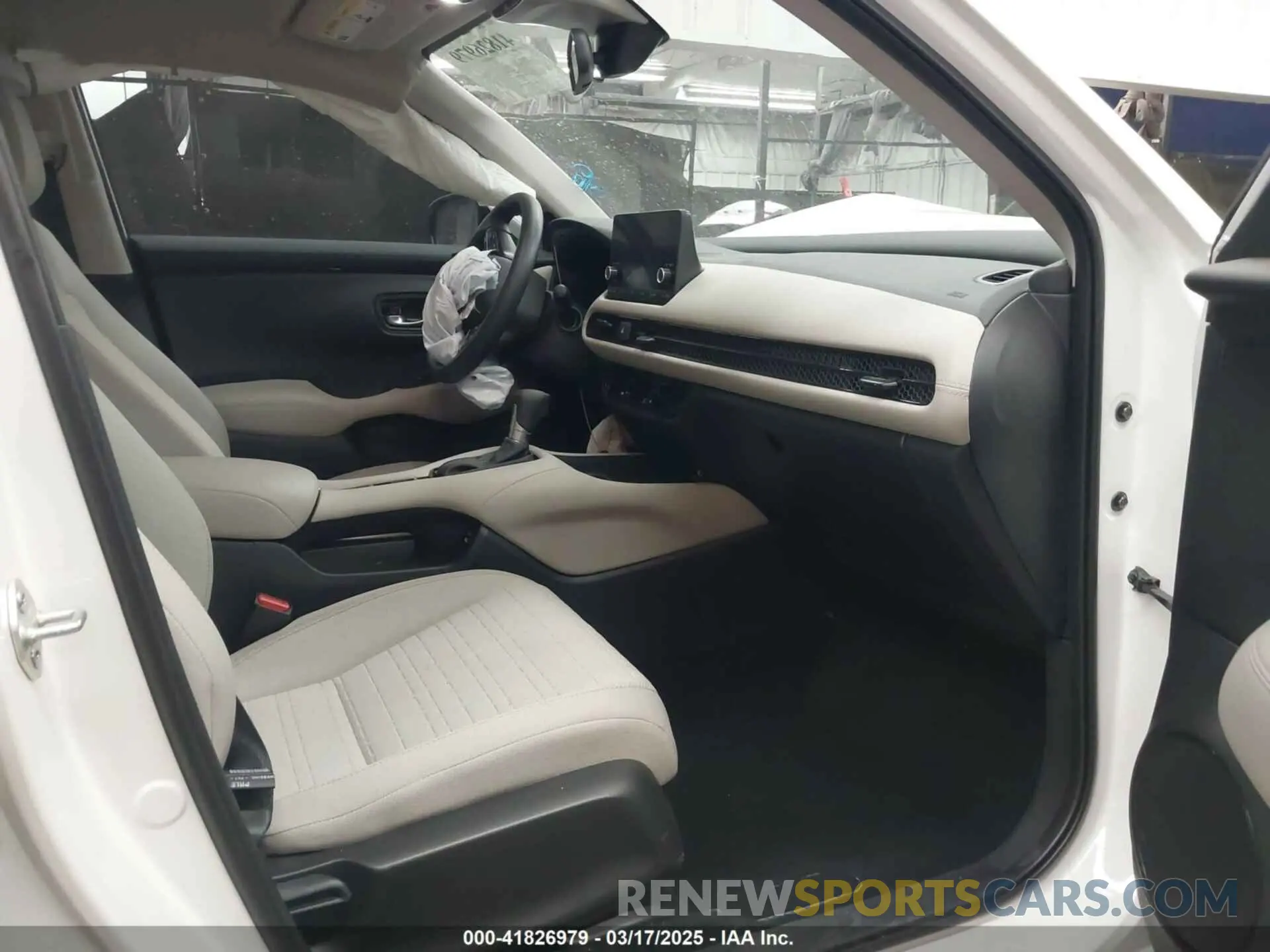 5 fotografías del automóvil dañado 3CZRZ1H30SM725755 HONDA HR-V 2025