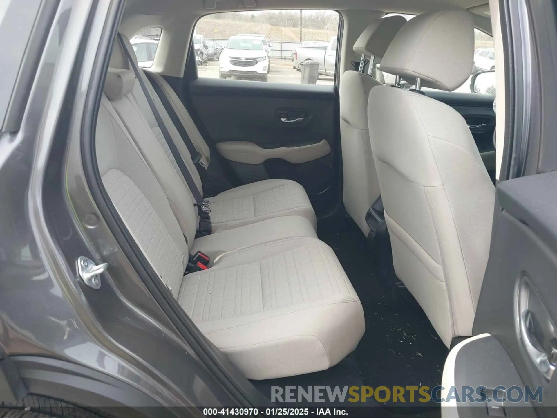 8 fotografías del automóvil dañado 3CZRZ1H33SM701160 HONDA HR-V 2025