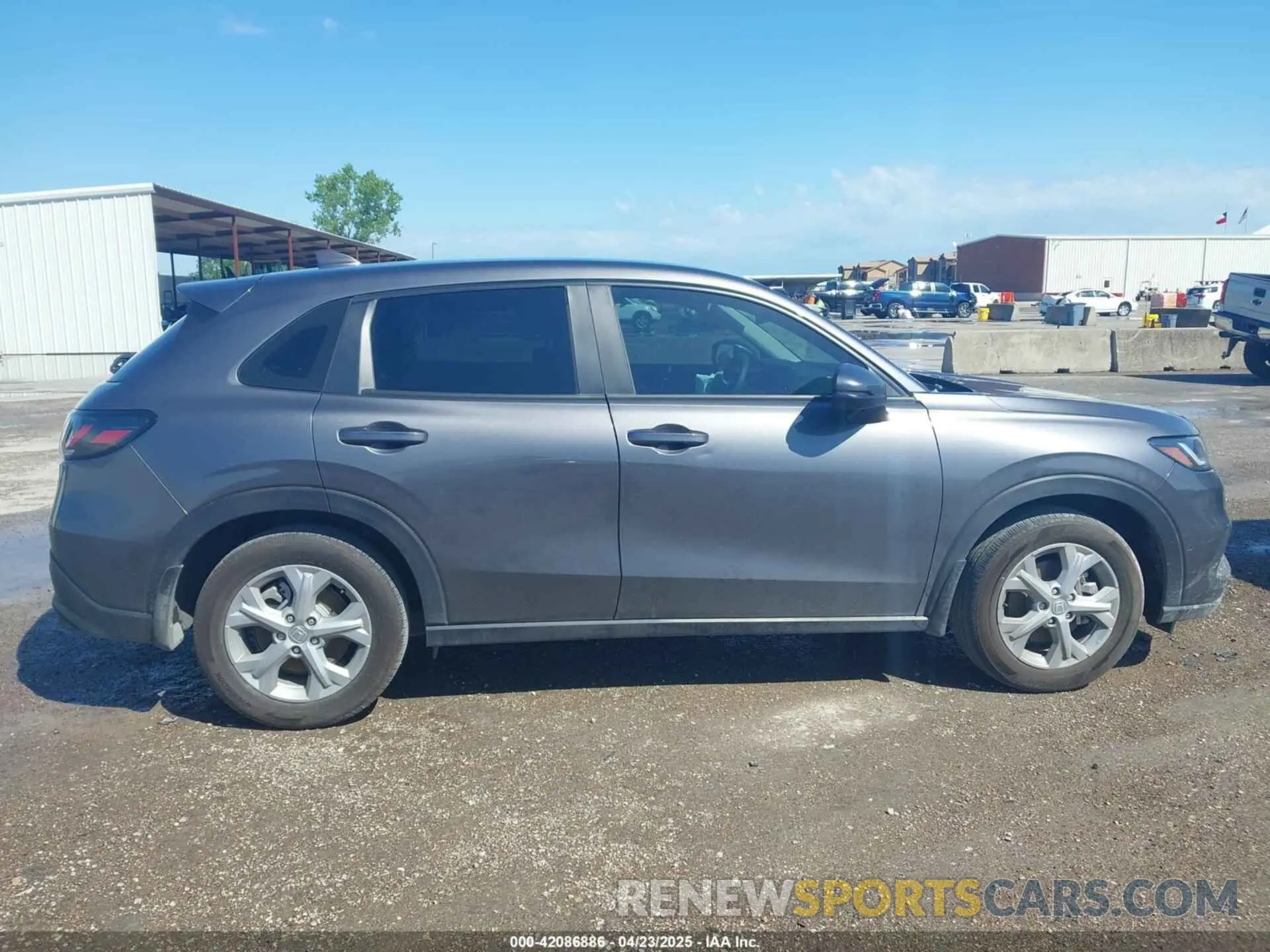 13 fotografías del automóvil dañado 3CZRZ1H34SM700003 HONDA HR-V 2025