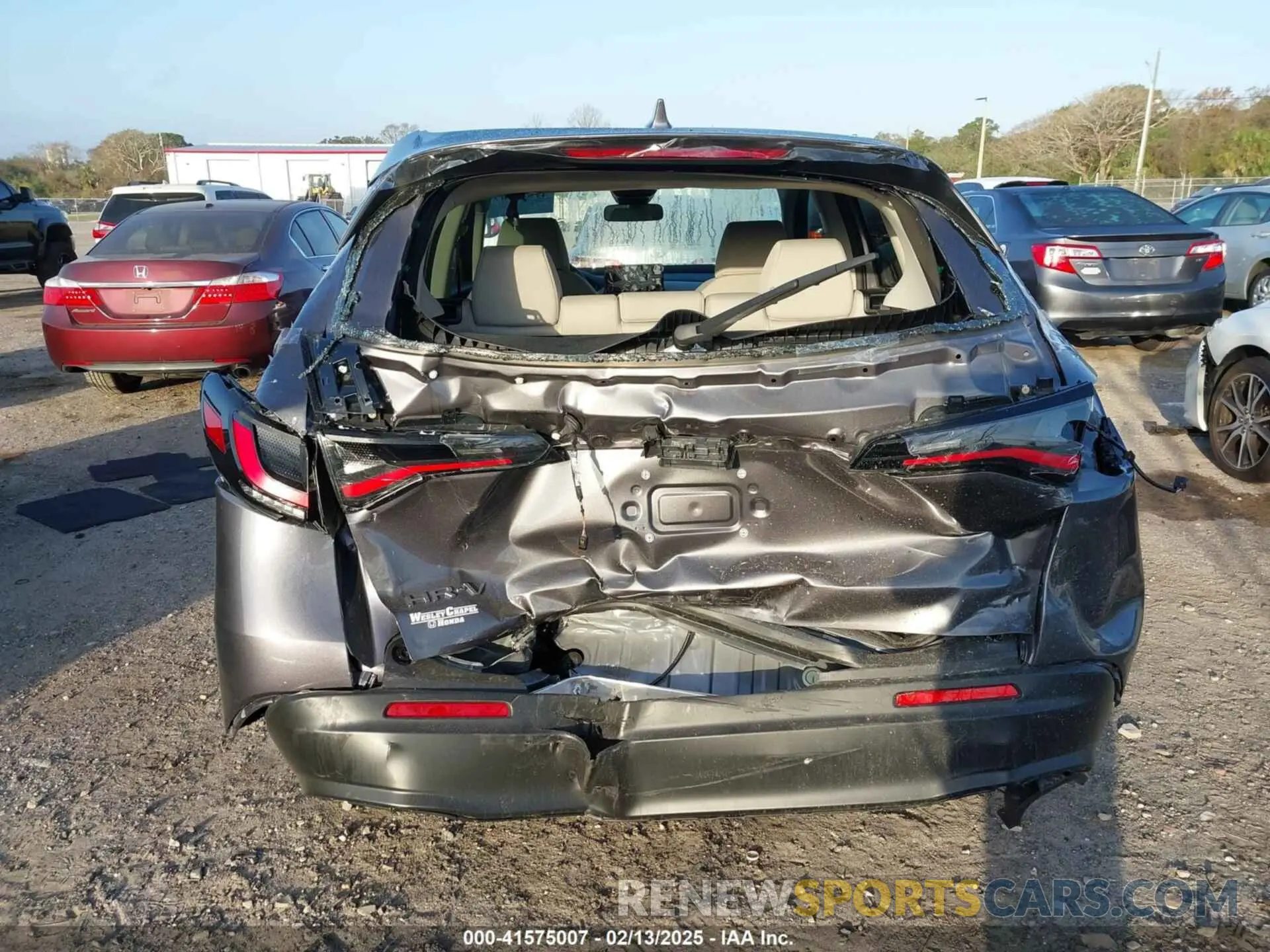 16 fotografías del automóvil dañado 3CZRZ1H34SM737293 HONDA HR-V 2025