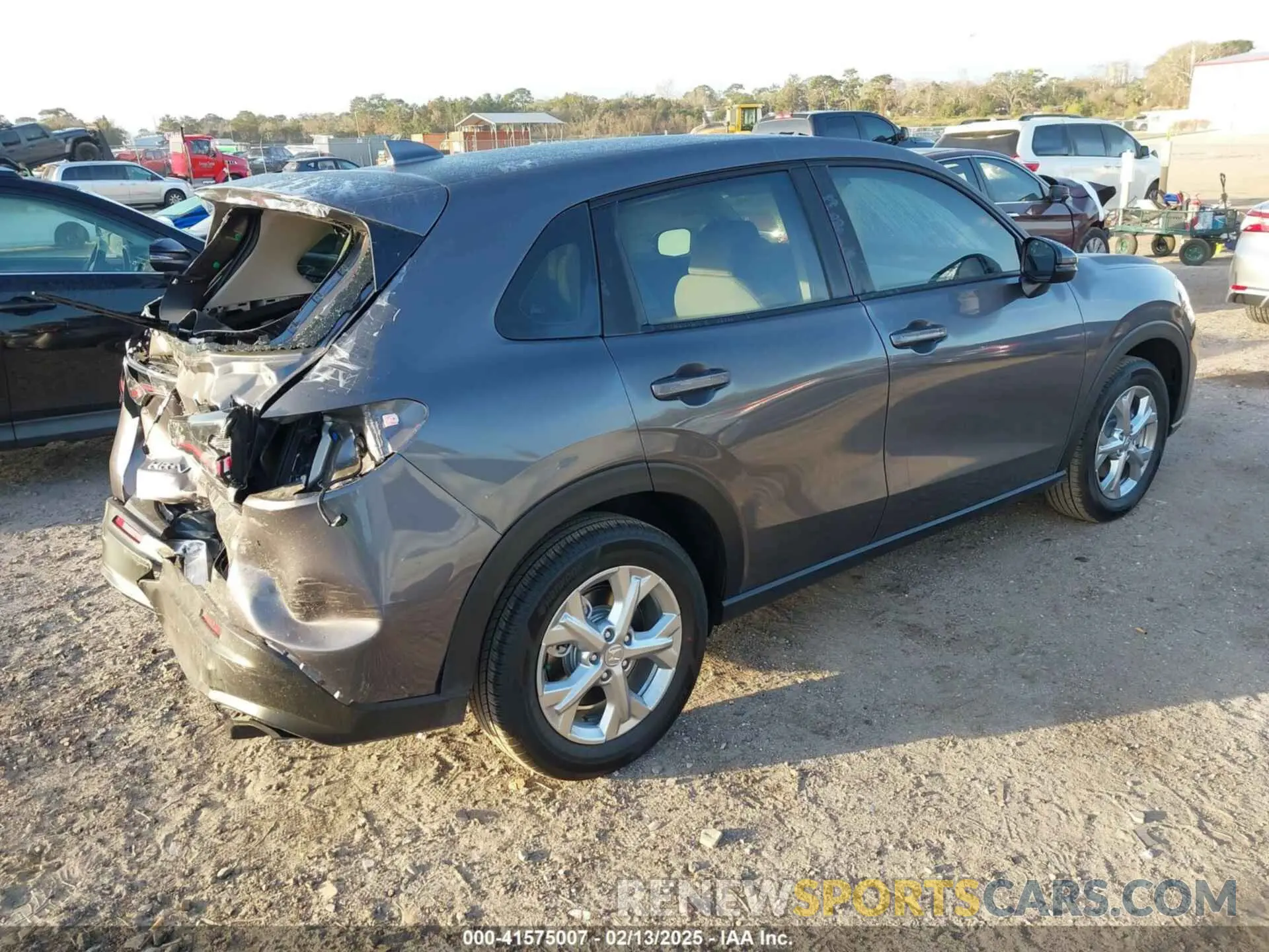 4 fotografías del automóvil dañado 3CZRZ1H34SM737293 HONDA HR-V 2025