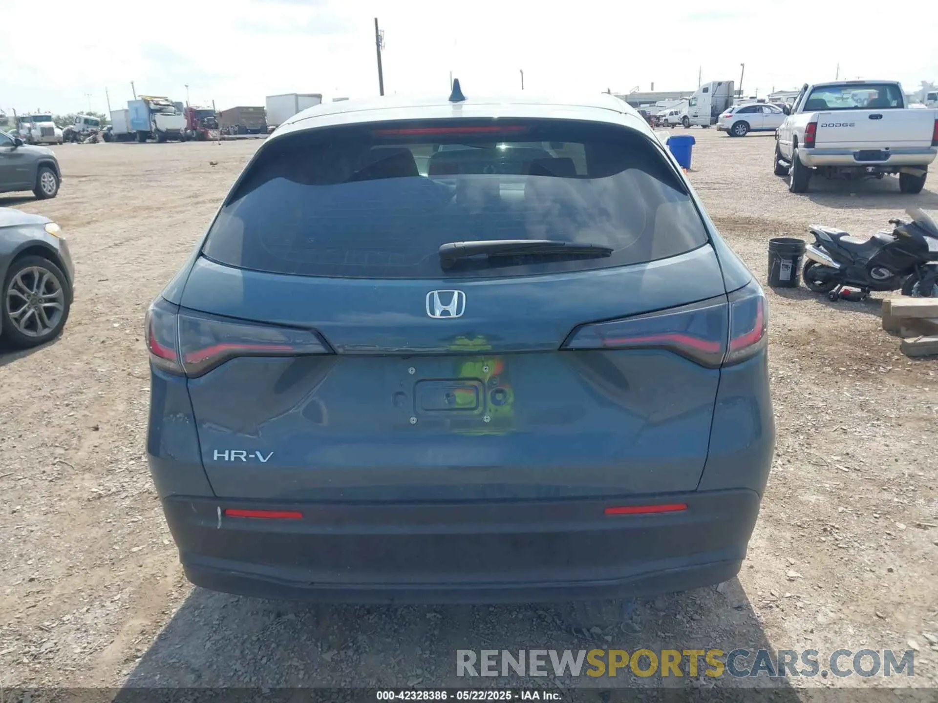 16 fotografías del automóvil dañado 3CZRZ1H34SM740551 HONDA HR-V 2025