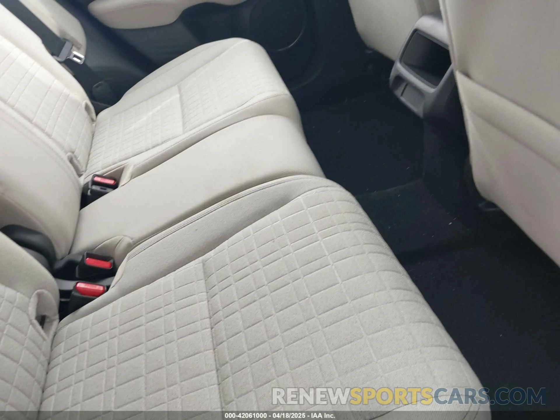 8 fotografías del automóvil dañado 3CZRZ1H35SM726173 HONDA HR-V 2025