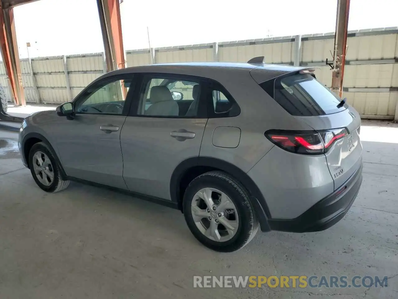 2 fotografías del automóvil dañado 3CZRZ1H36SM715280 HONDA HR-V 2025