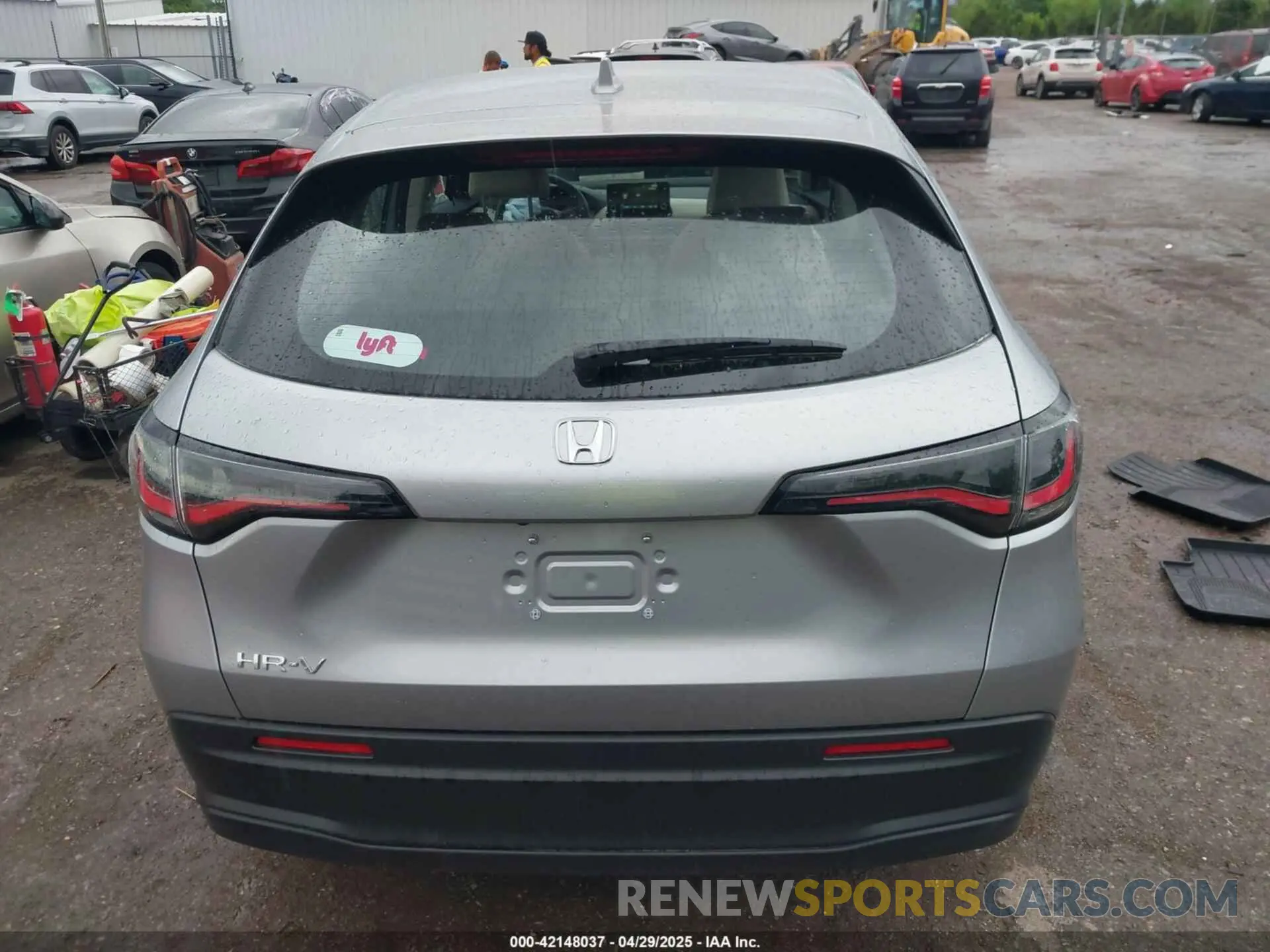 16 fotografías del automóvil dañado 3CZRZ1H36SM750725 HONDA HR-V 2025