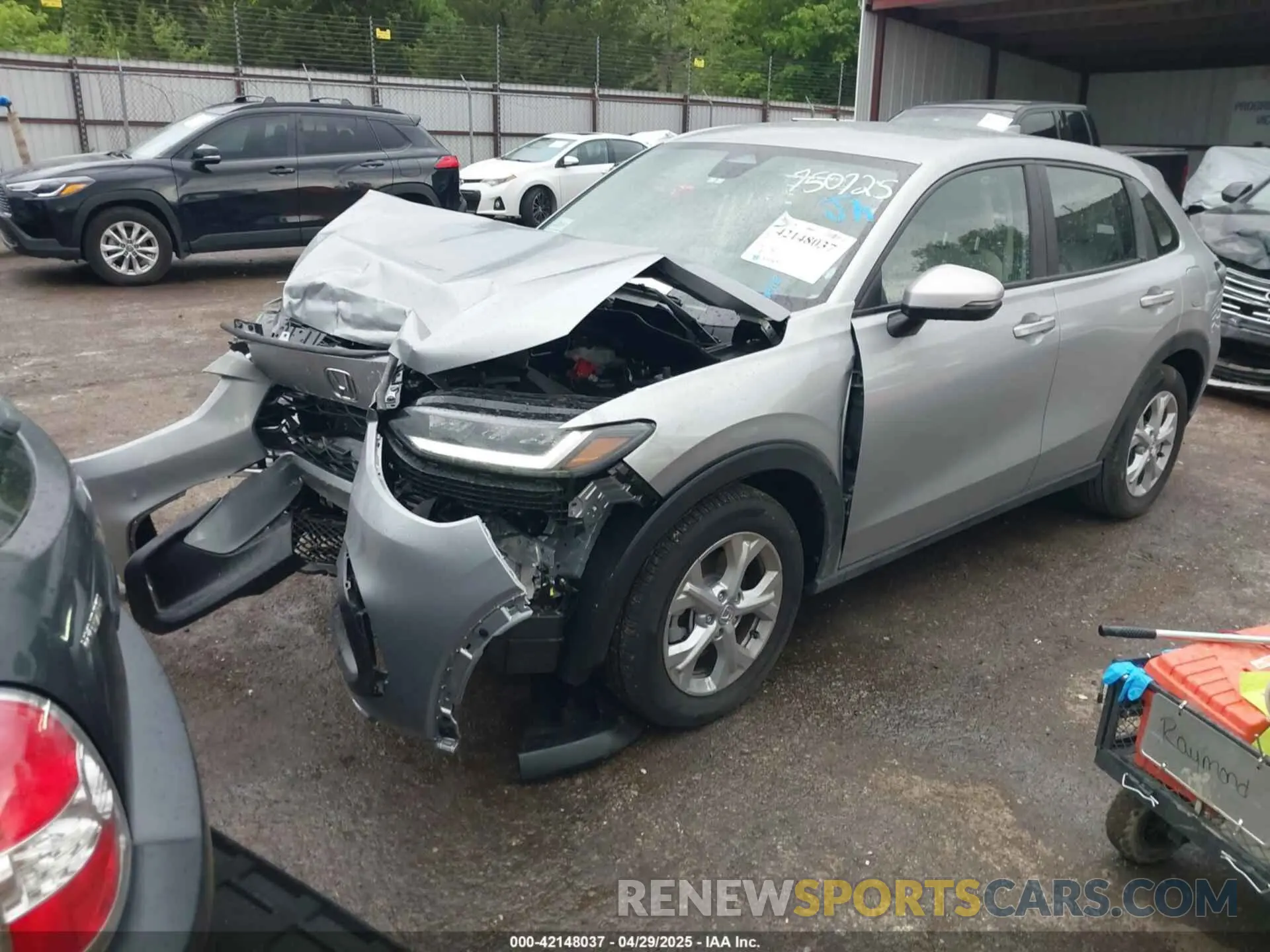 2 fotografías del automóvil dañado 3CZRZ1H36SM750725 HONDA HR-V 2025