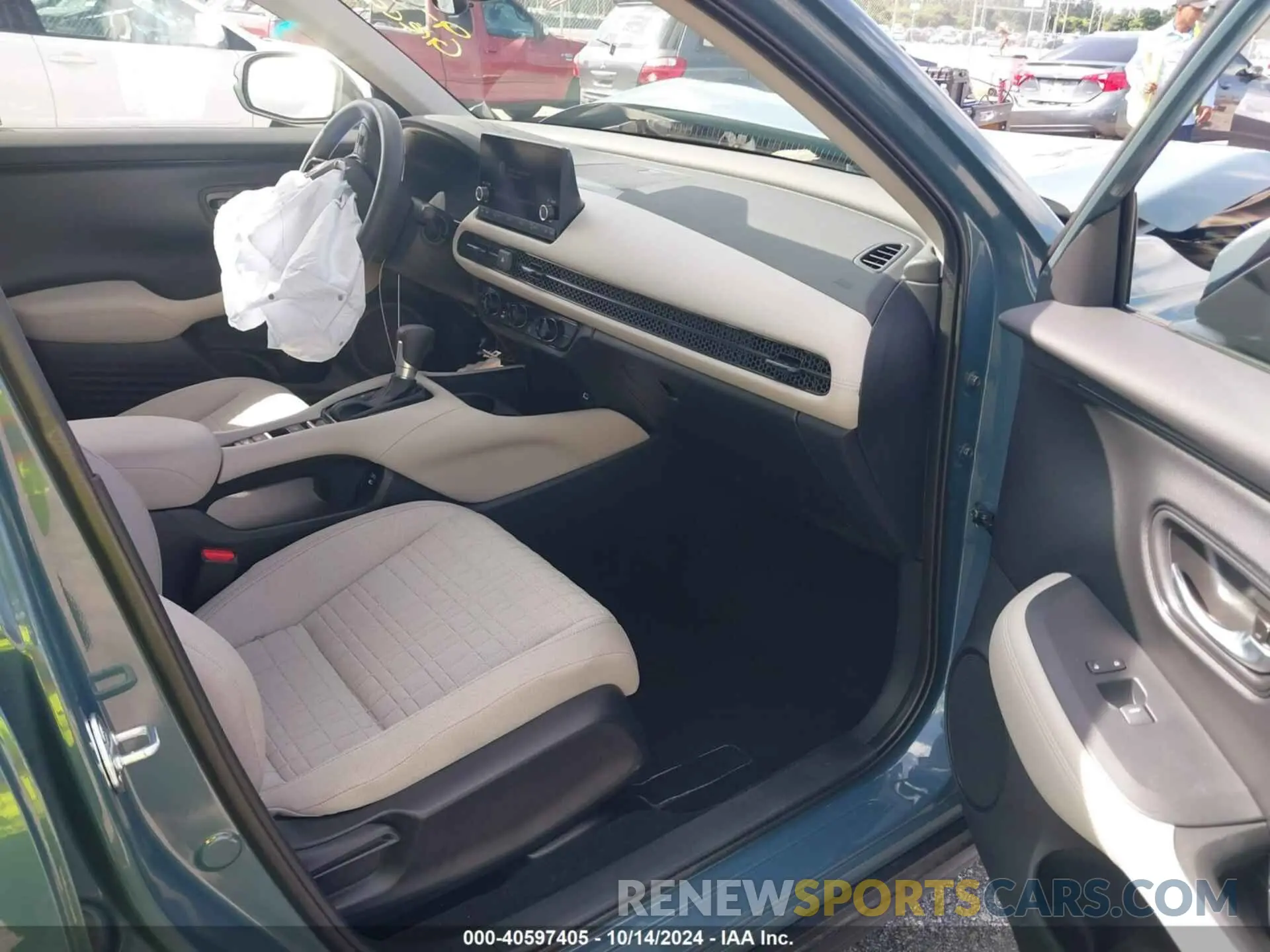 5 fotografías del automóvil dañado 3CZRZ1H37SM713053 HONDA HR-V 2025