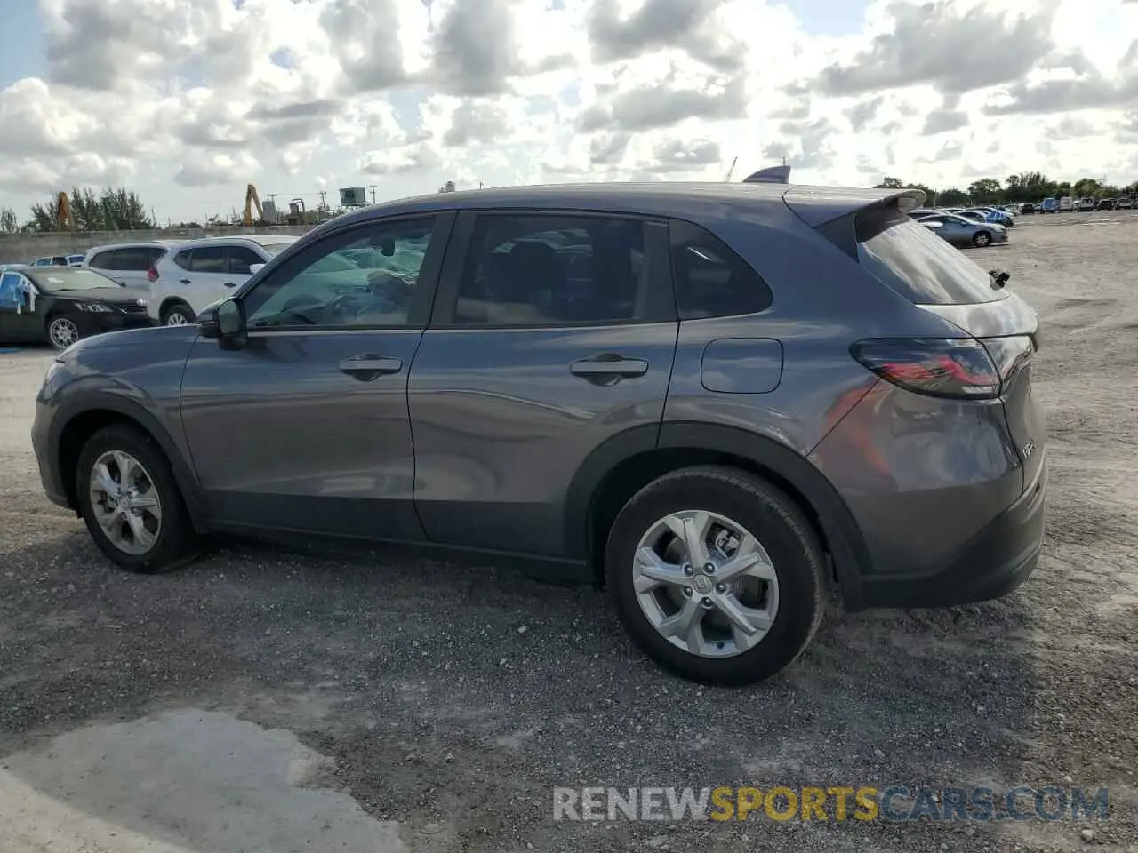 2 fotografías del automóvil dañado 3CZRZ1H38SM742982 HONDA HR-V 2025