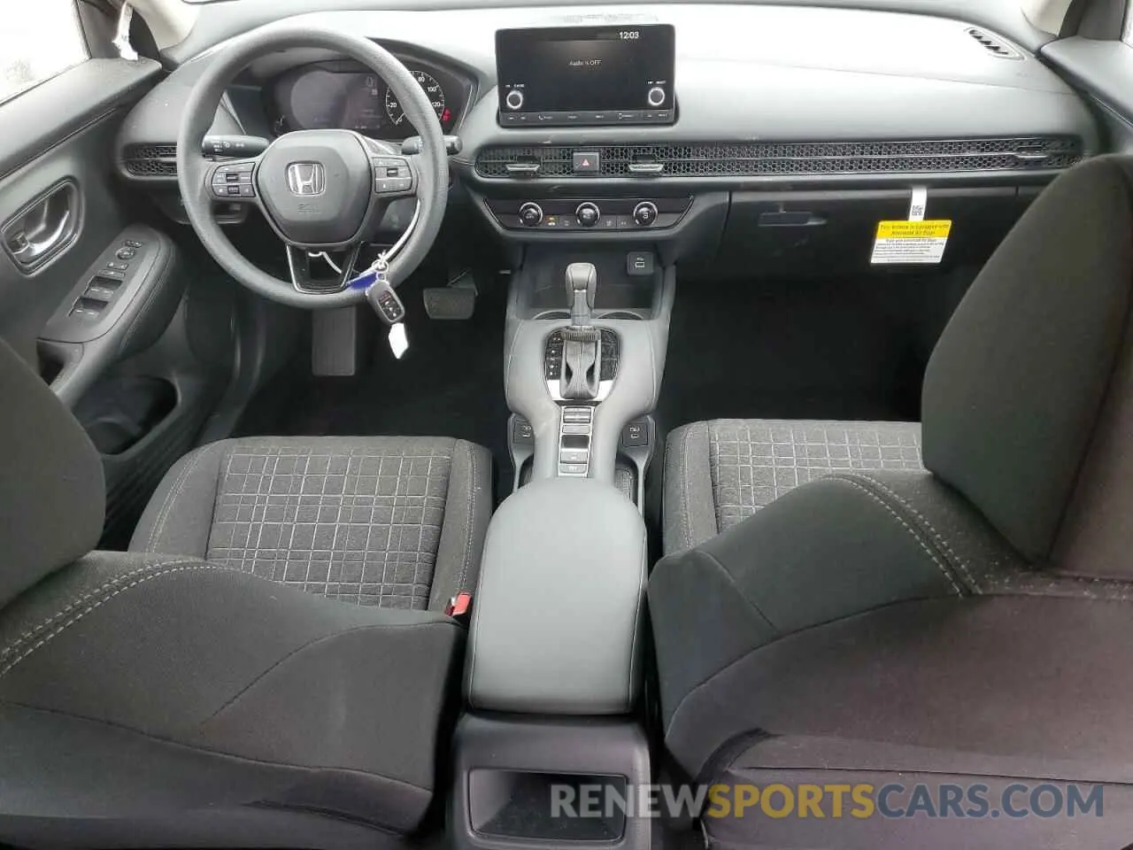8 fotografías del automóvil dañado 3CZRZ1H38SM743632 HONDA HR-V 2025