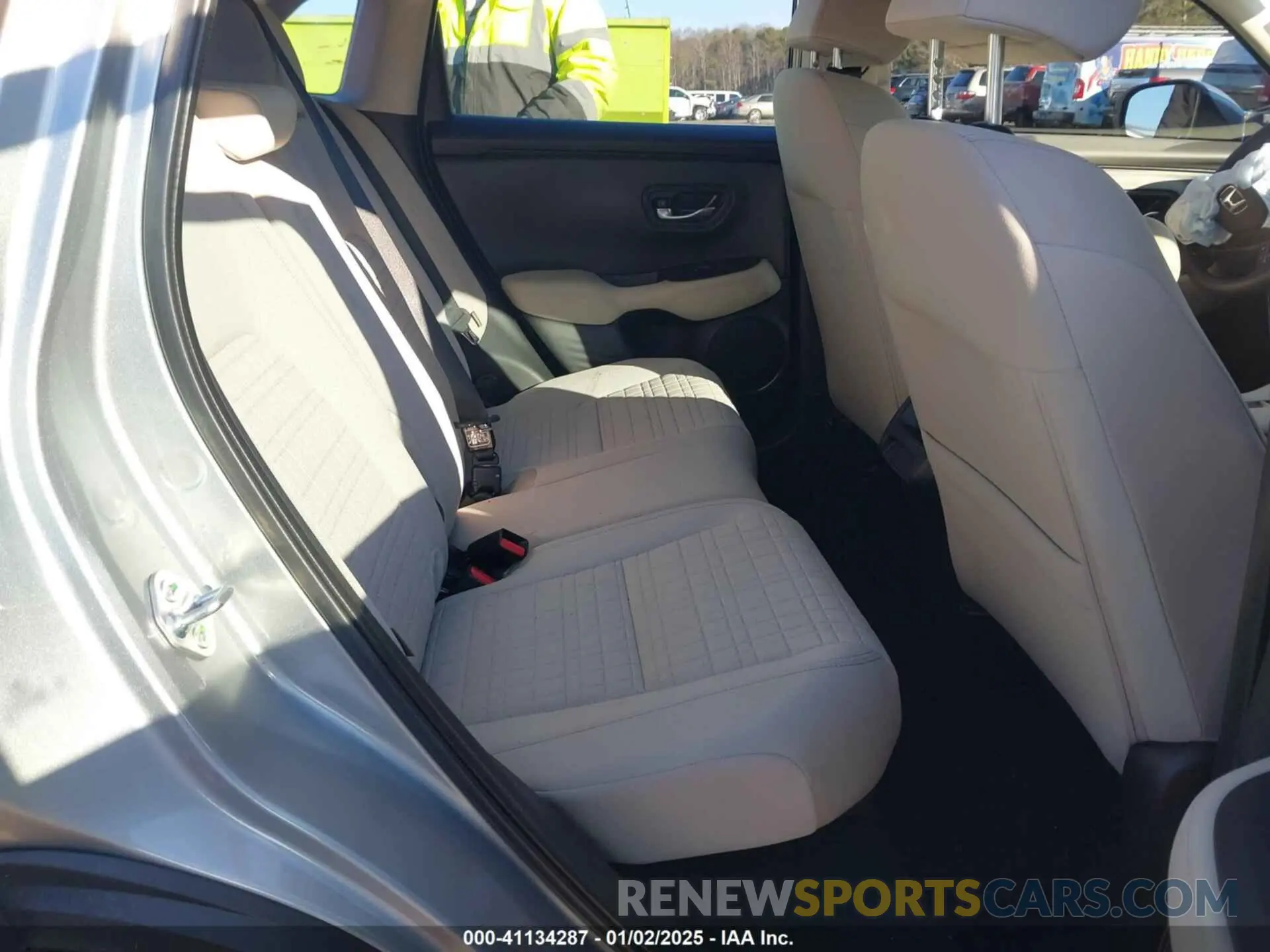 8 fotografías del automóvil dañado 3CZRZ1H3XSM704296 HONDA HR-V 2025