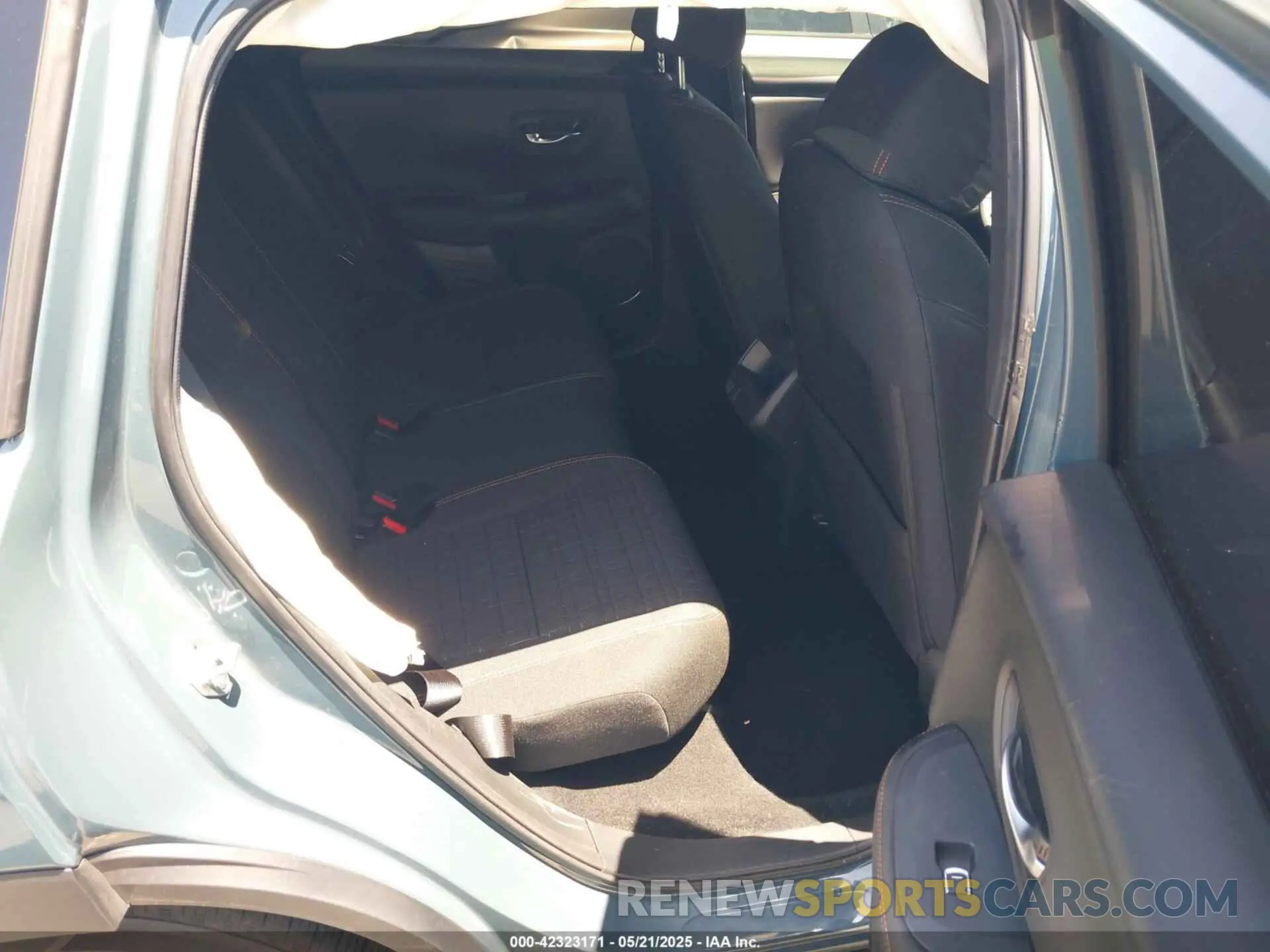 8 fotografías del automóvil dañado 3CZRZ1H50SM700162 HONDA HR-V 2025