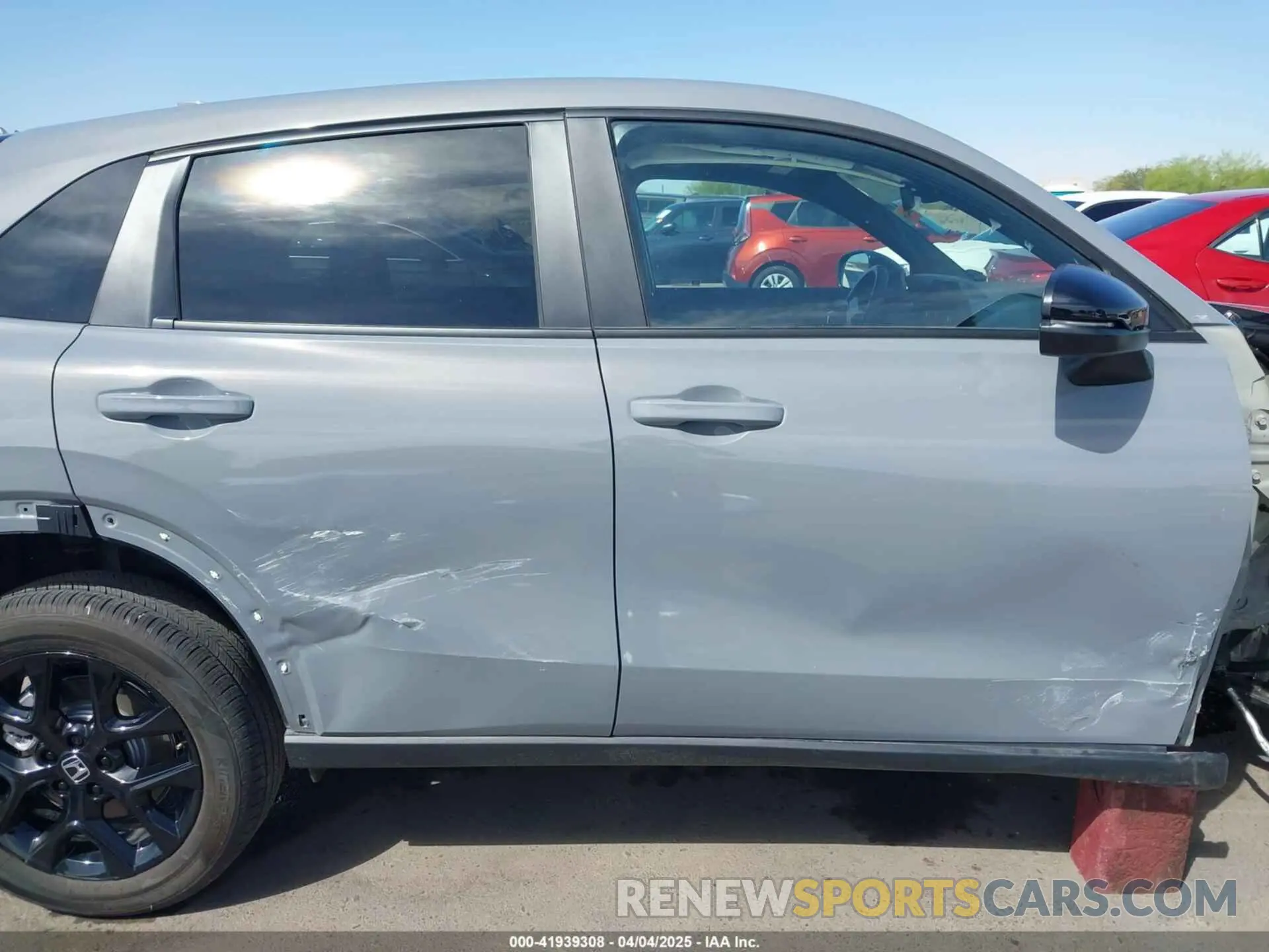 14 fotografías del automóvil dañado 3CZRZ1H50SM703191 HONDA HR-V 2025