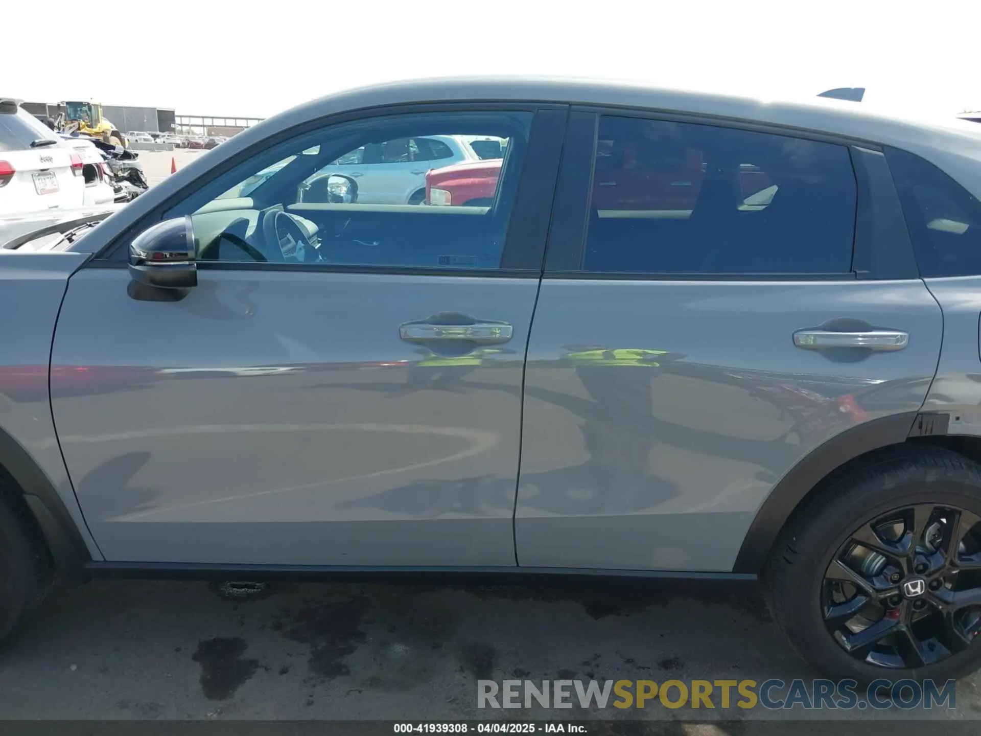 15 fotografías del automóvil dañado 3CZRZ1H50SM703191 HONDA HR-V 2025
