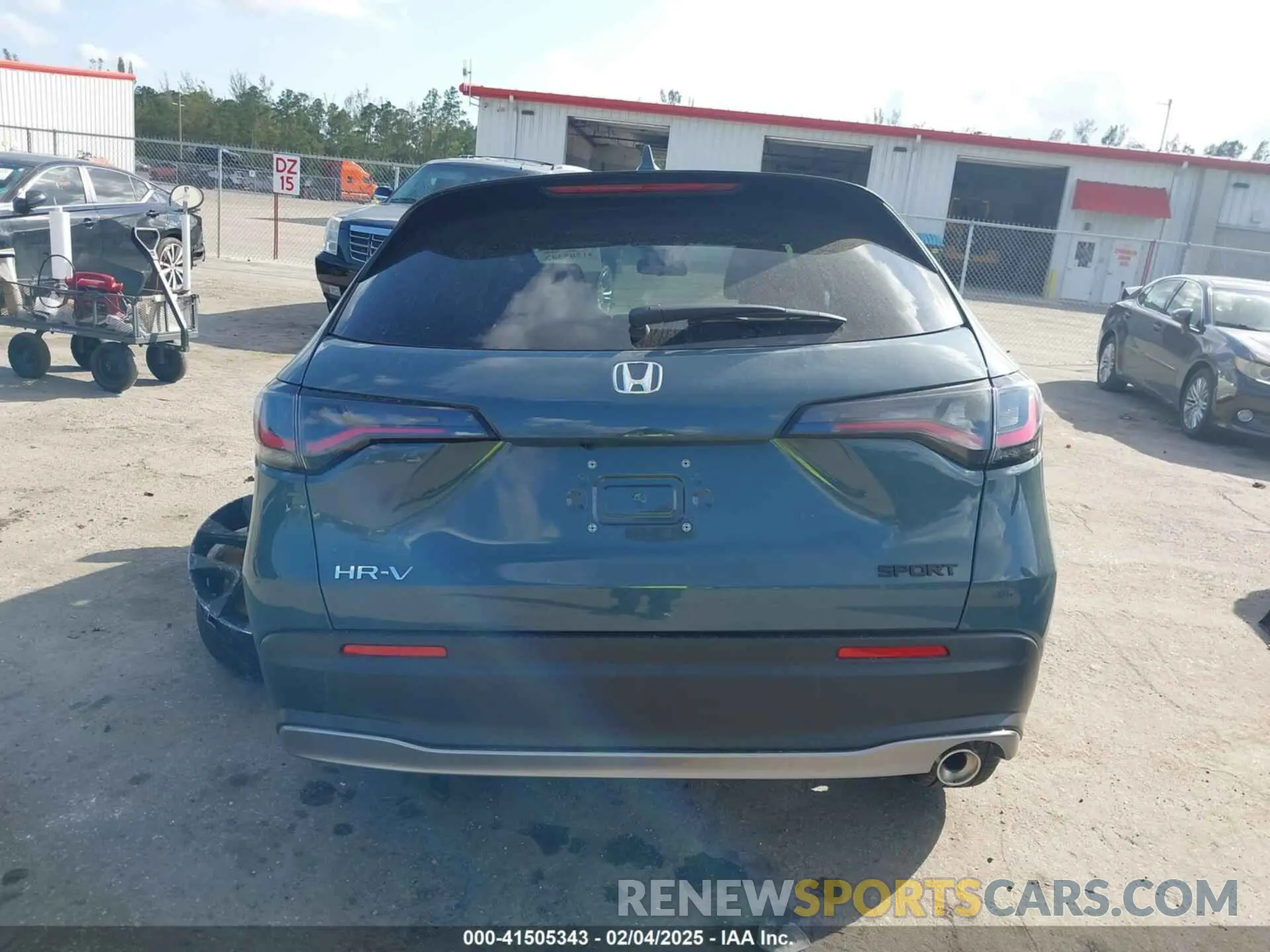 16 fotografías del automóvil dañado 3CZRZ1H50SM736028 HONDA HR-V 2025