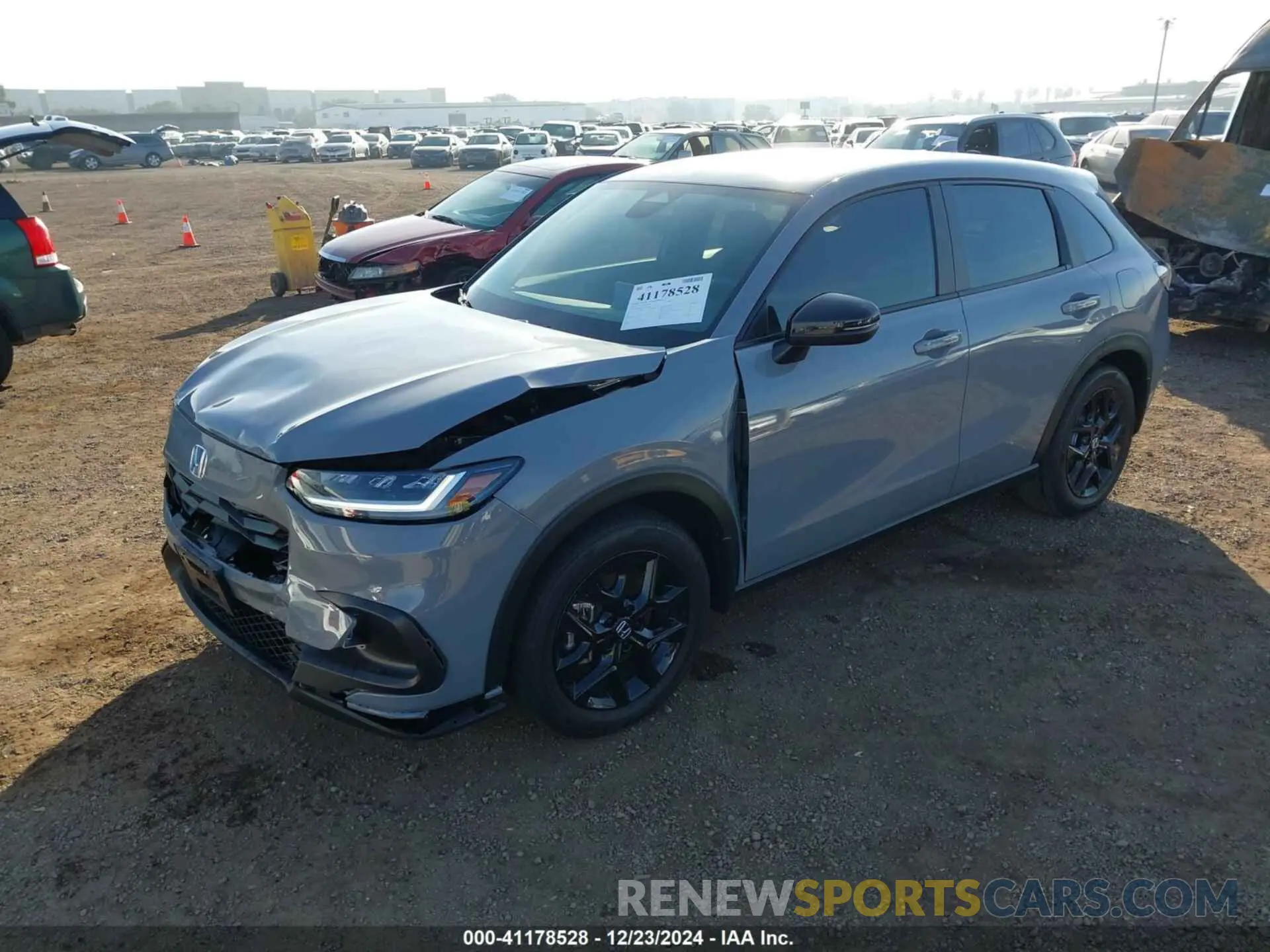 2 fotografías del automóvil dañado 3CZRZ1H54SM714050 HONDA HR-V 2025