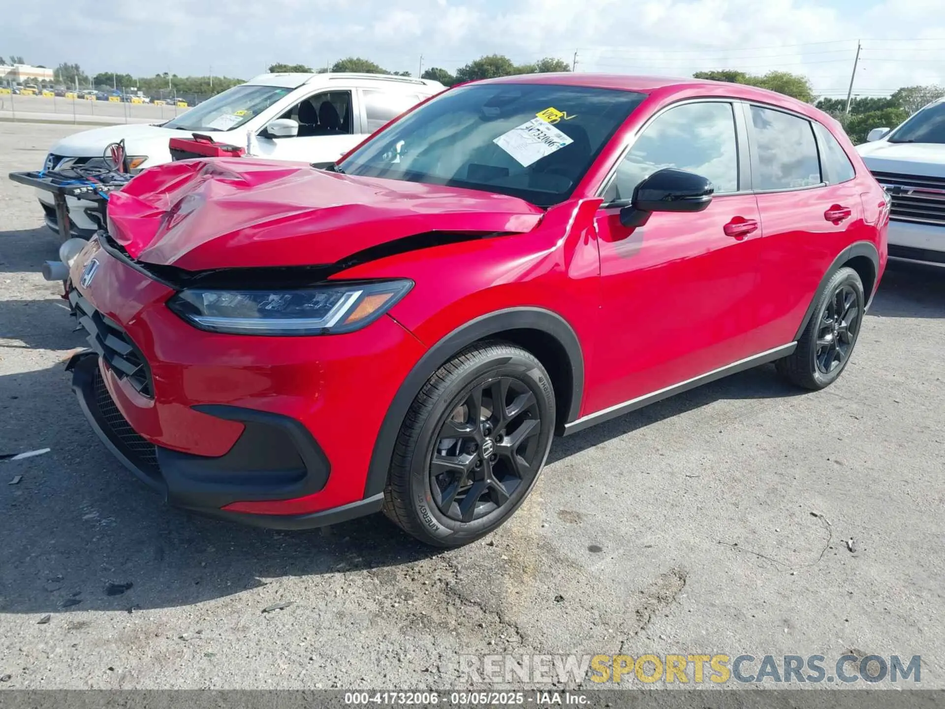 2 fotografías del automóvil dañado 3CZRZ1H55SM723405 HONDA HR-V 2025
