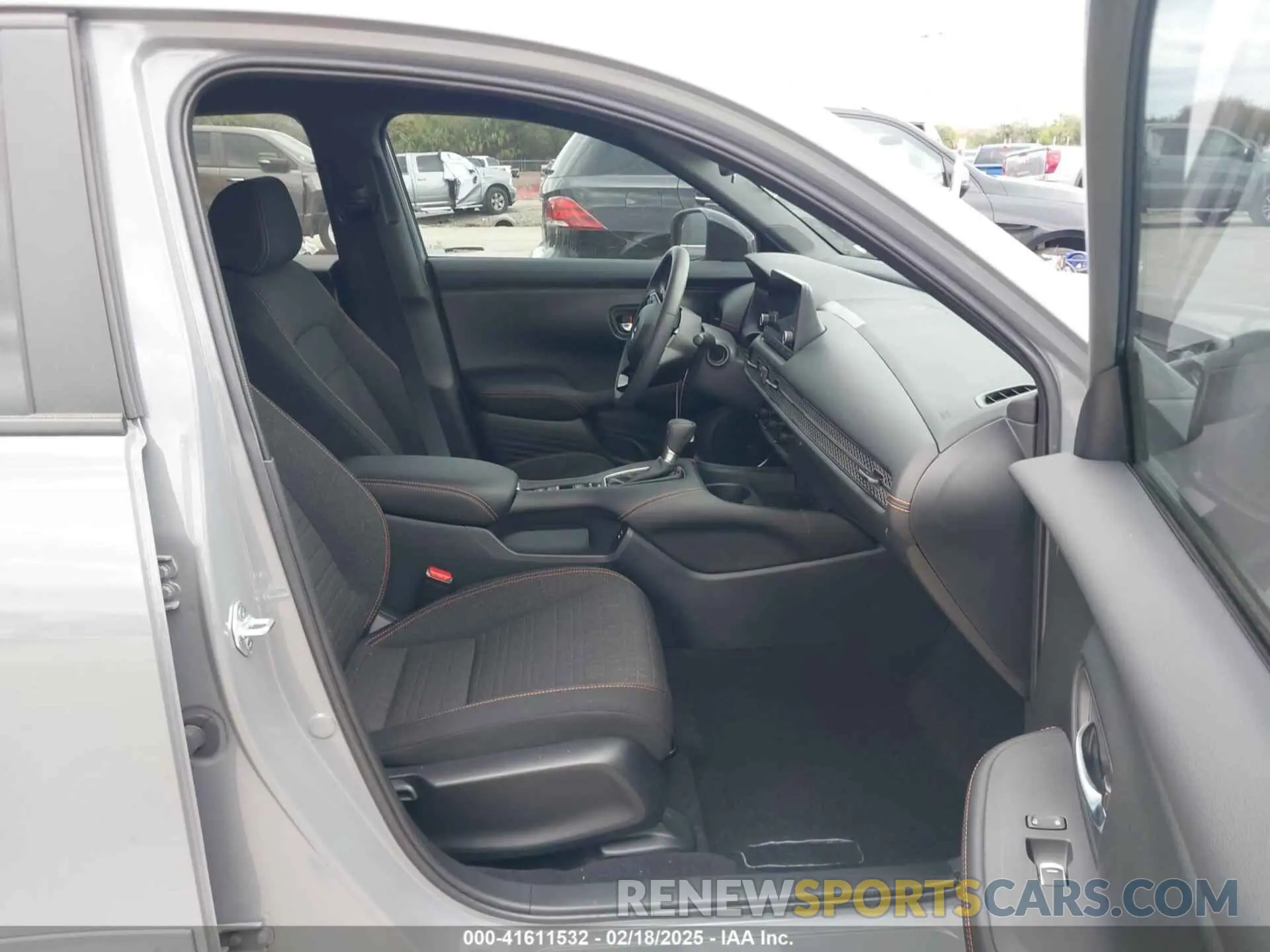 5 fotografías del automóvil dañado 3CZRZ1H57SM701986 HONDA HR-V 2025