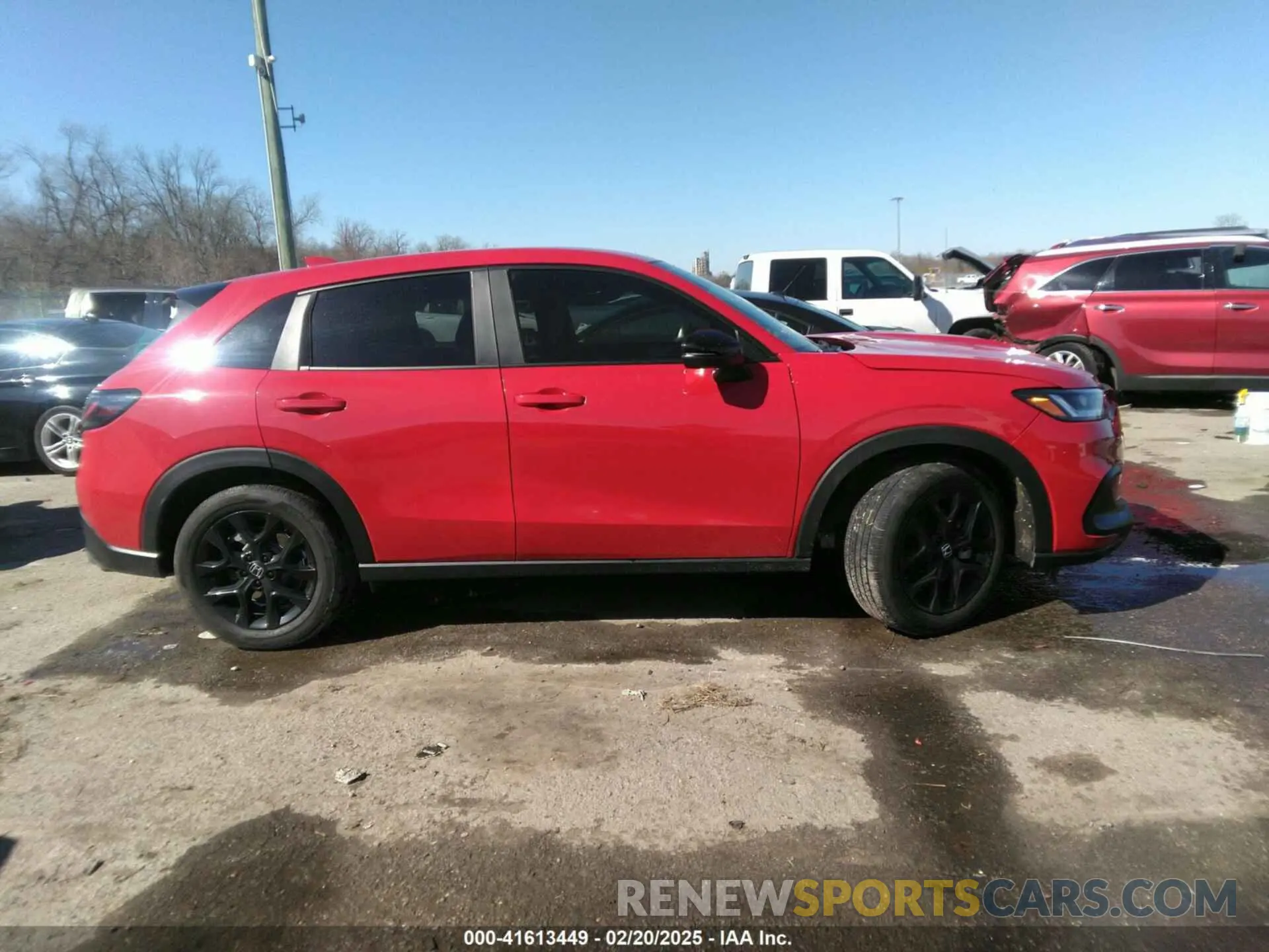 13 fotografías del automóvil dañado 3CZRZ1H57SM730100 HONDA HR-V 2025