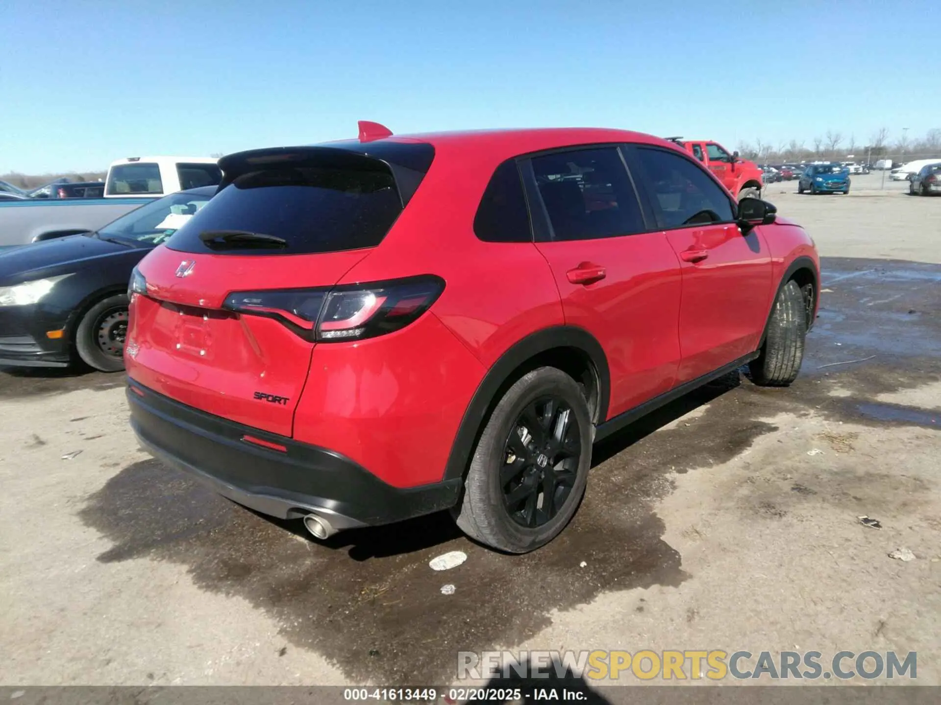 4 fotografías del automóvil dañado 3CZRZ1H57SM730100 HONDA HR-V 2025