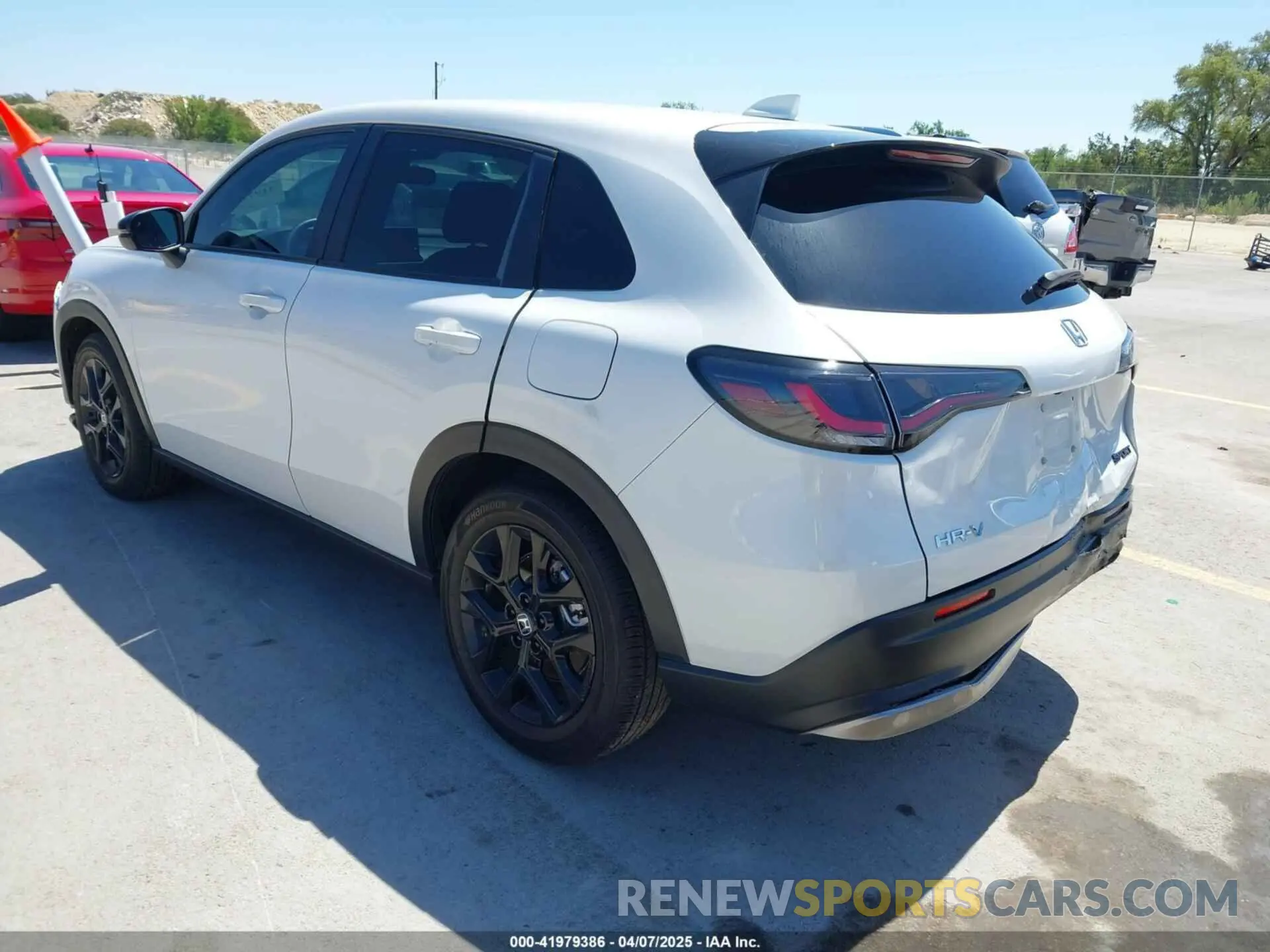 3 fotografías del automóvil dañado 3CZRZ1H58SM708784 HONDA HR-V 2025