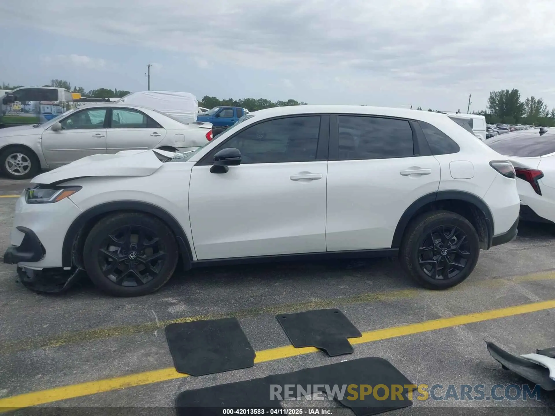 15 fotografías del automóvil dañado 3CZRZ1H59SM724508 HONDA HR-V 2025