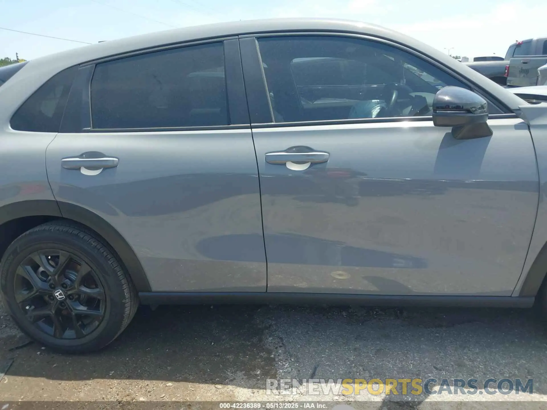 12 fotografías del automóvil dañado 3CZRZ1H5XSM703988 HONDA HR-V 2025
